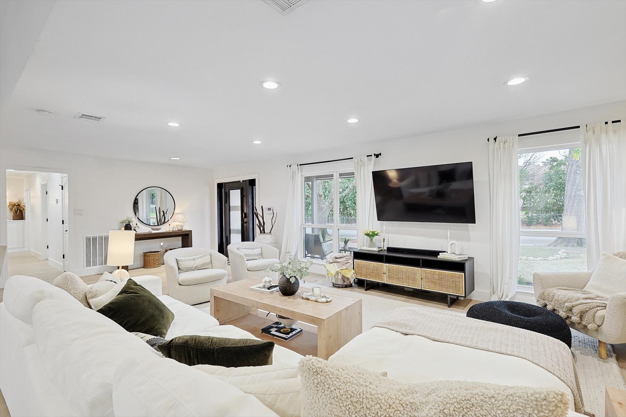 6933 Freemont Street