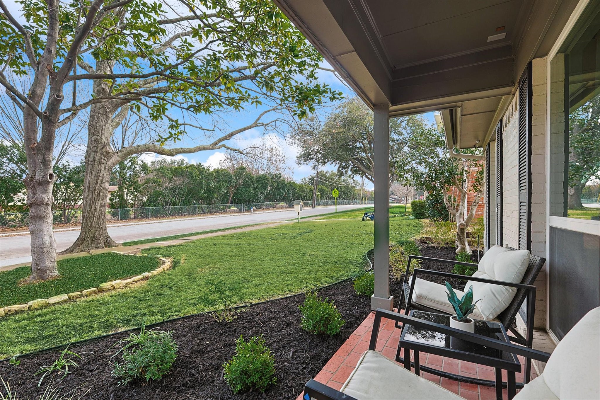 6933 Freemont Street