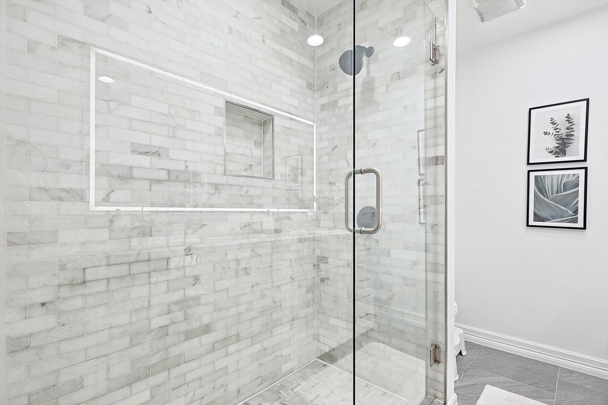 6933 Freemont Street