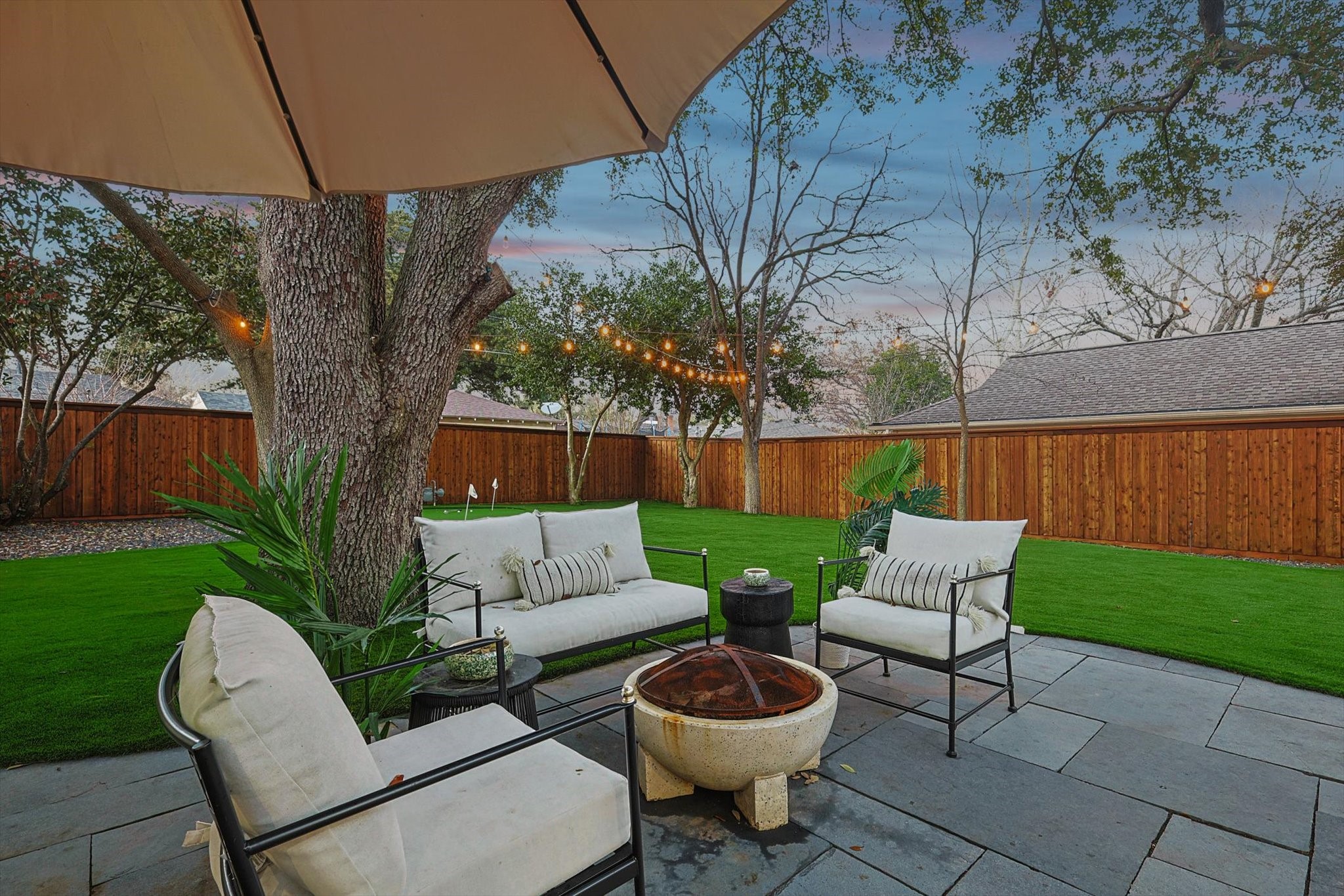 6933 Freemont Street