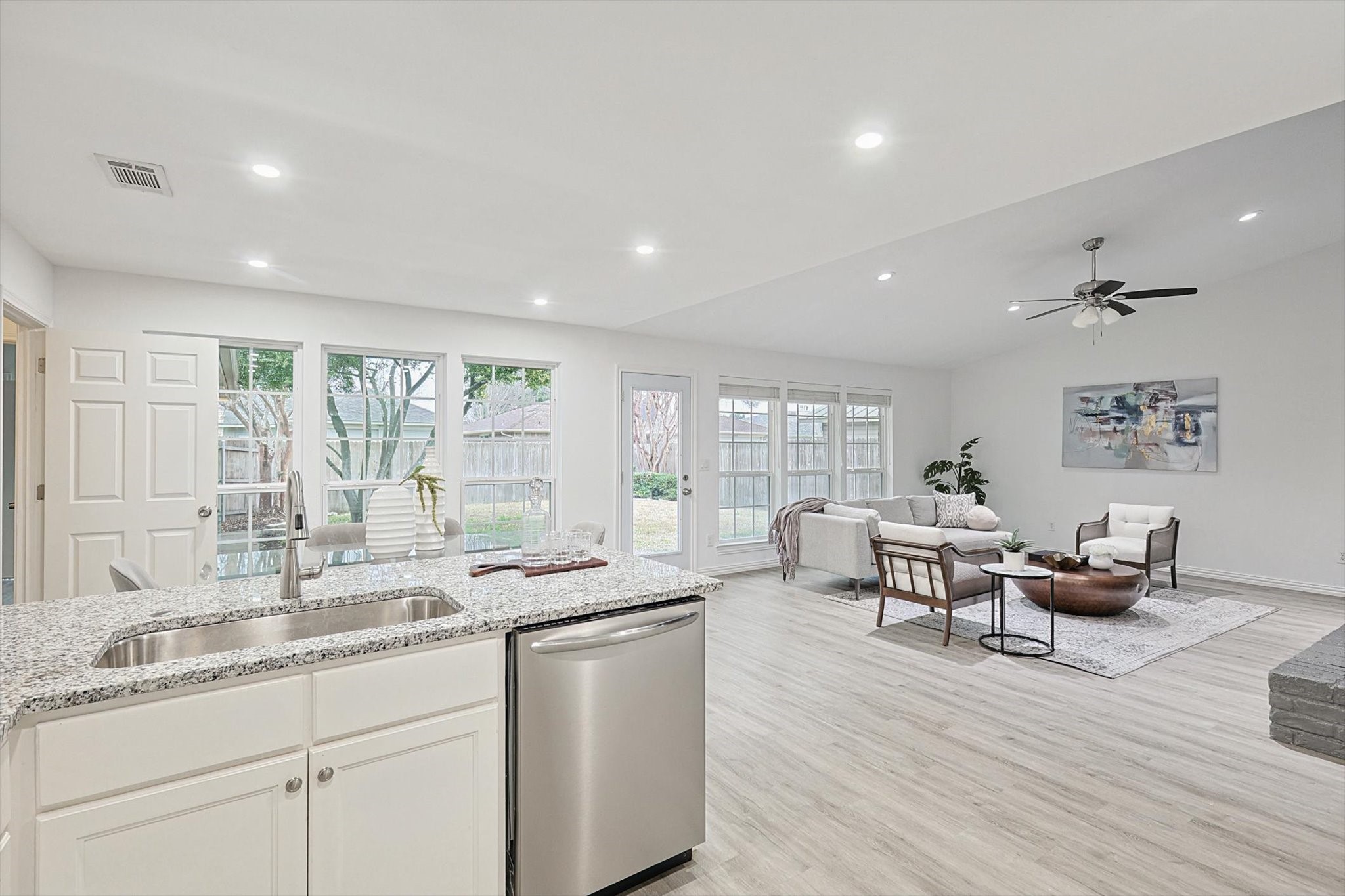 3409 Cromwell Street