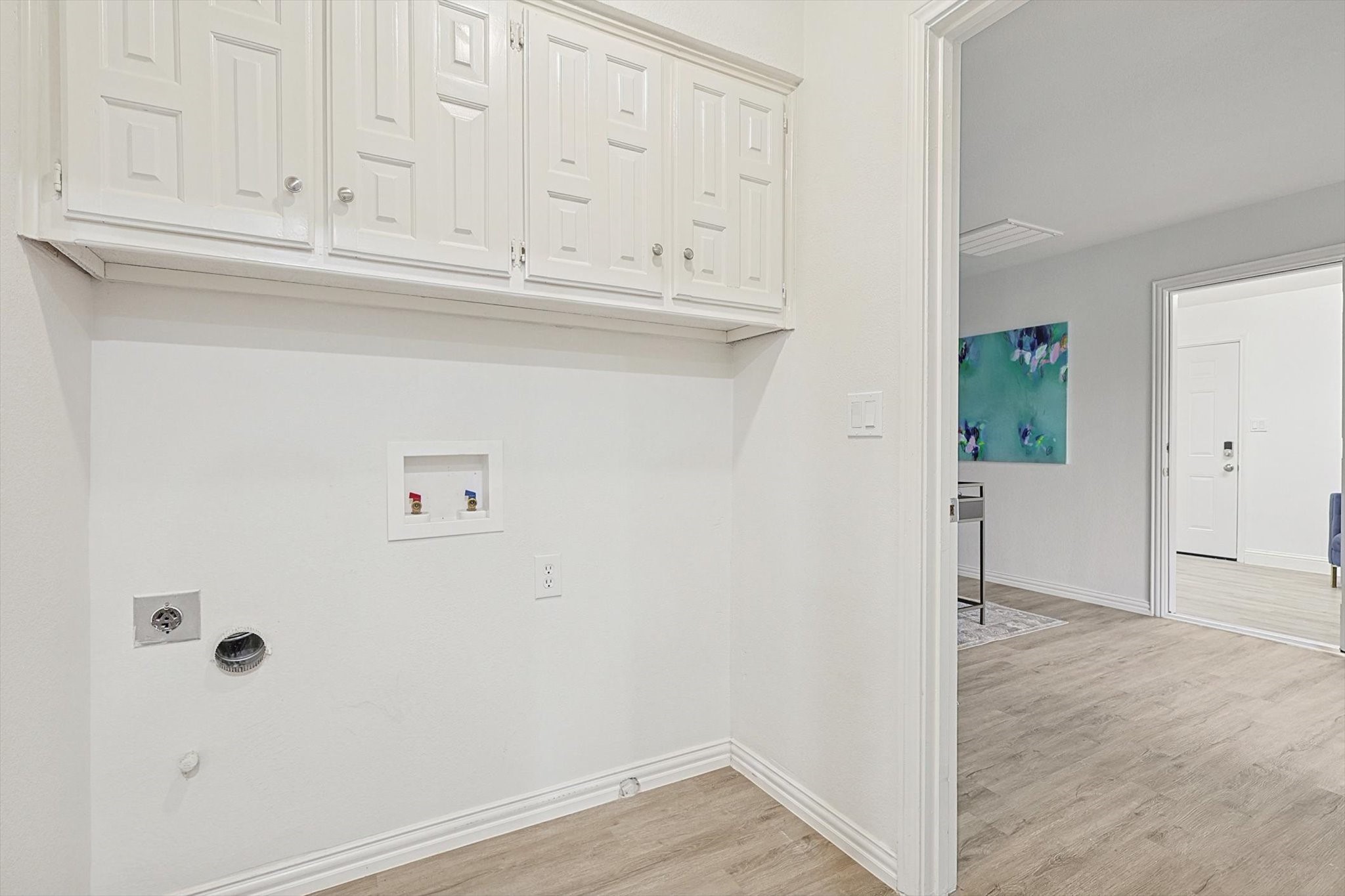 3409 Cromwell Street