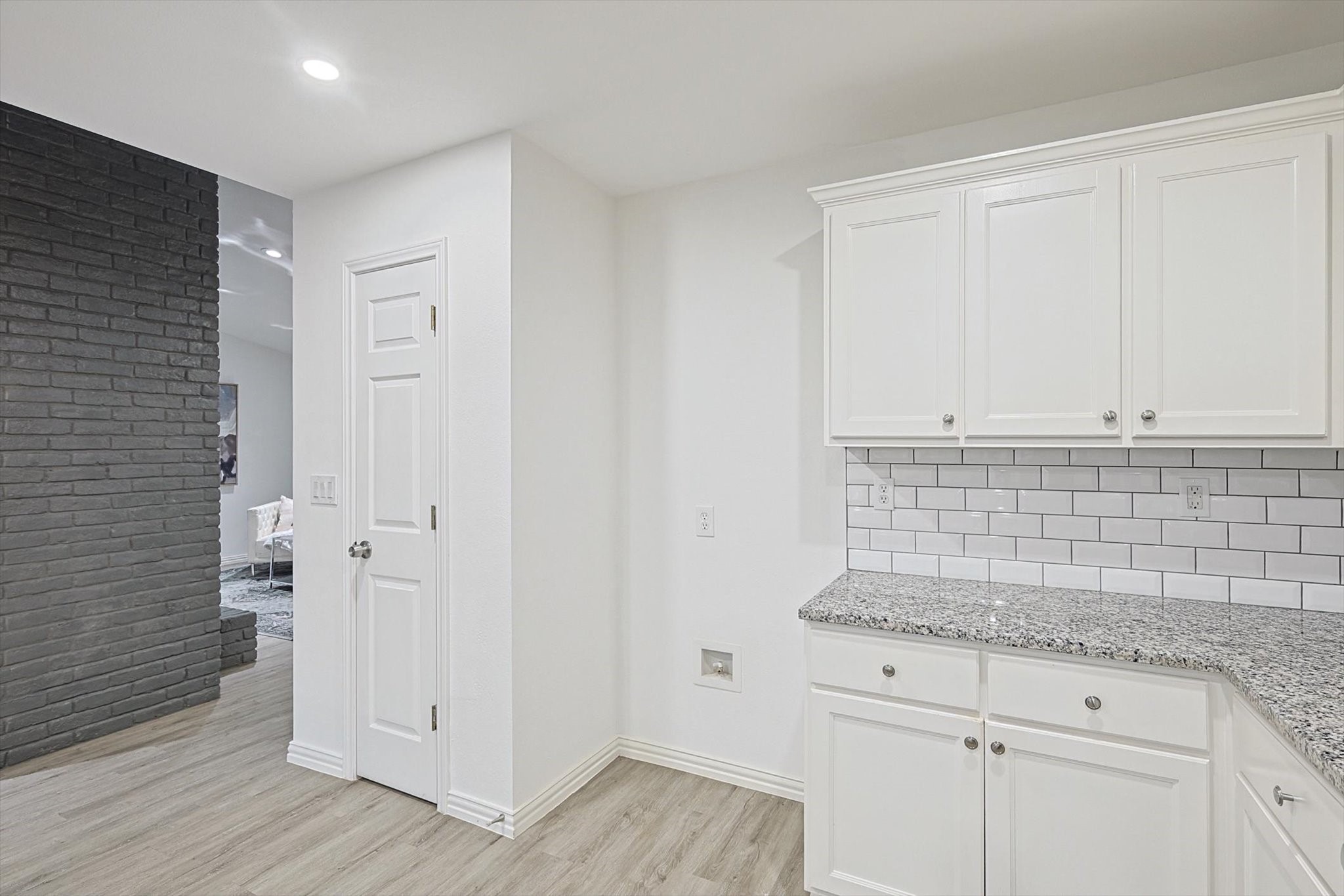 3409 Cromwell Street