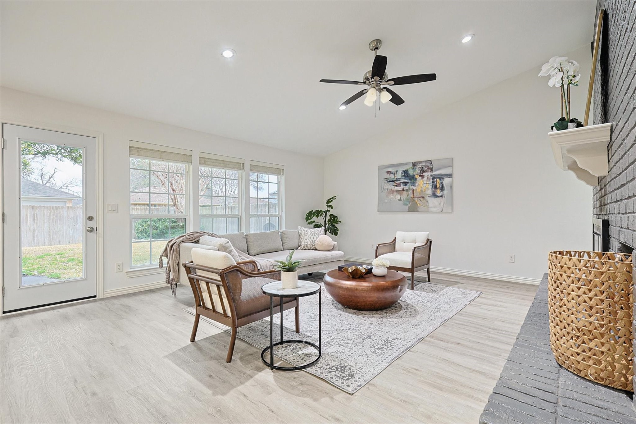 3409 Cromwell Street