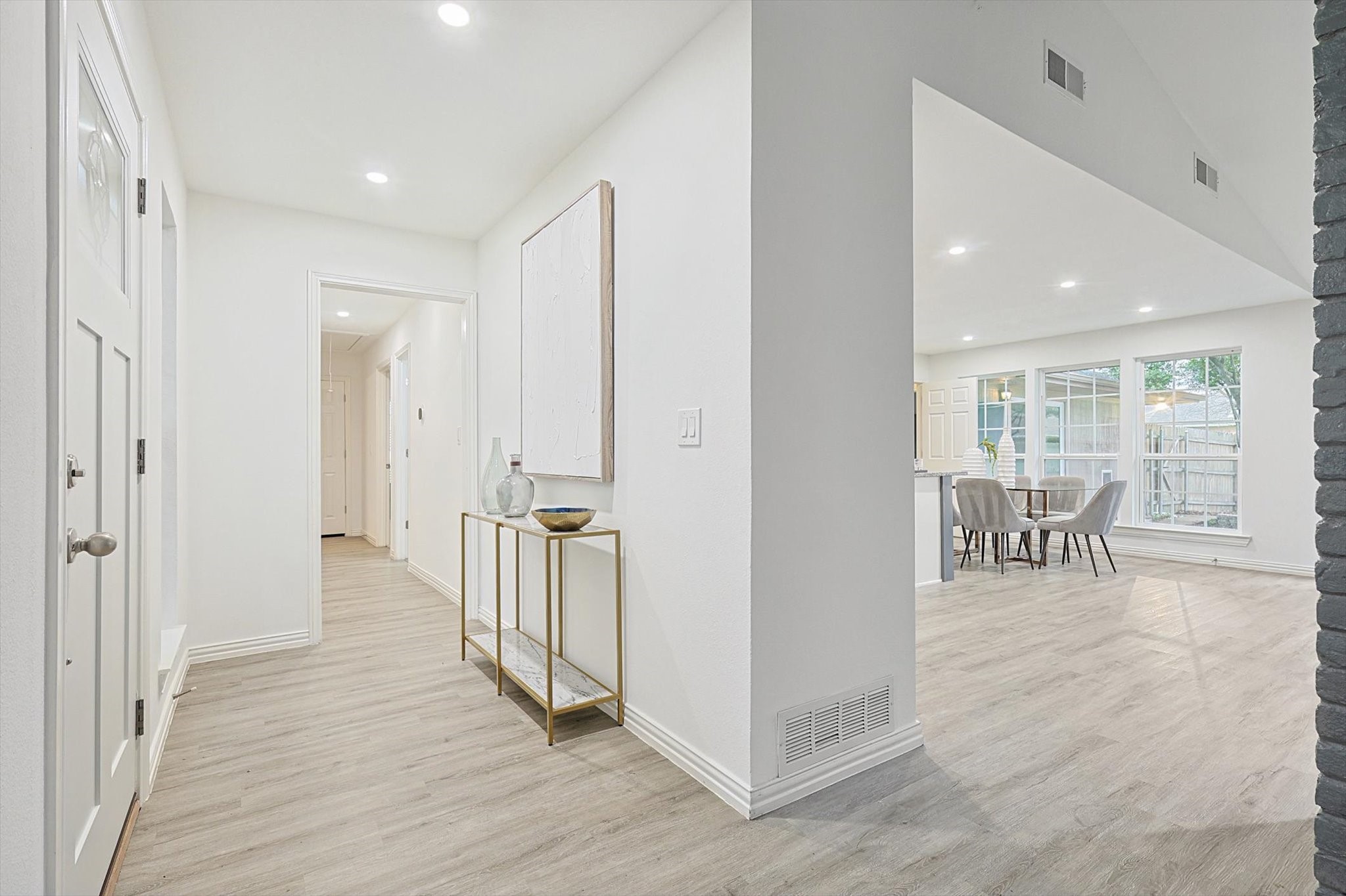 3409 Cromwell Street