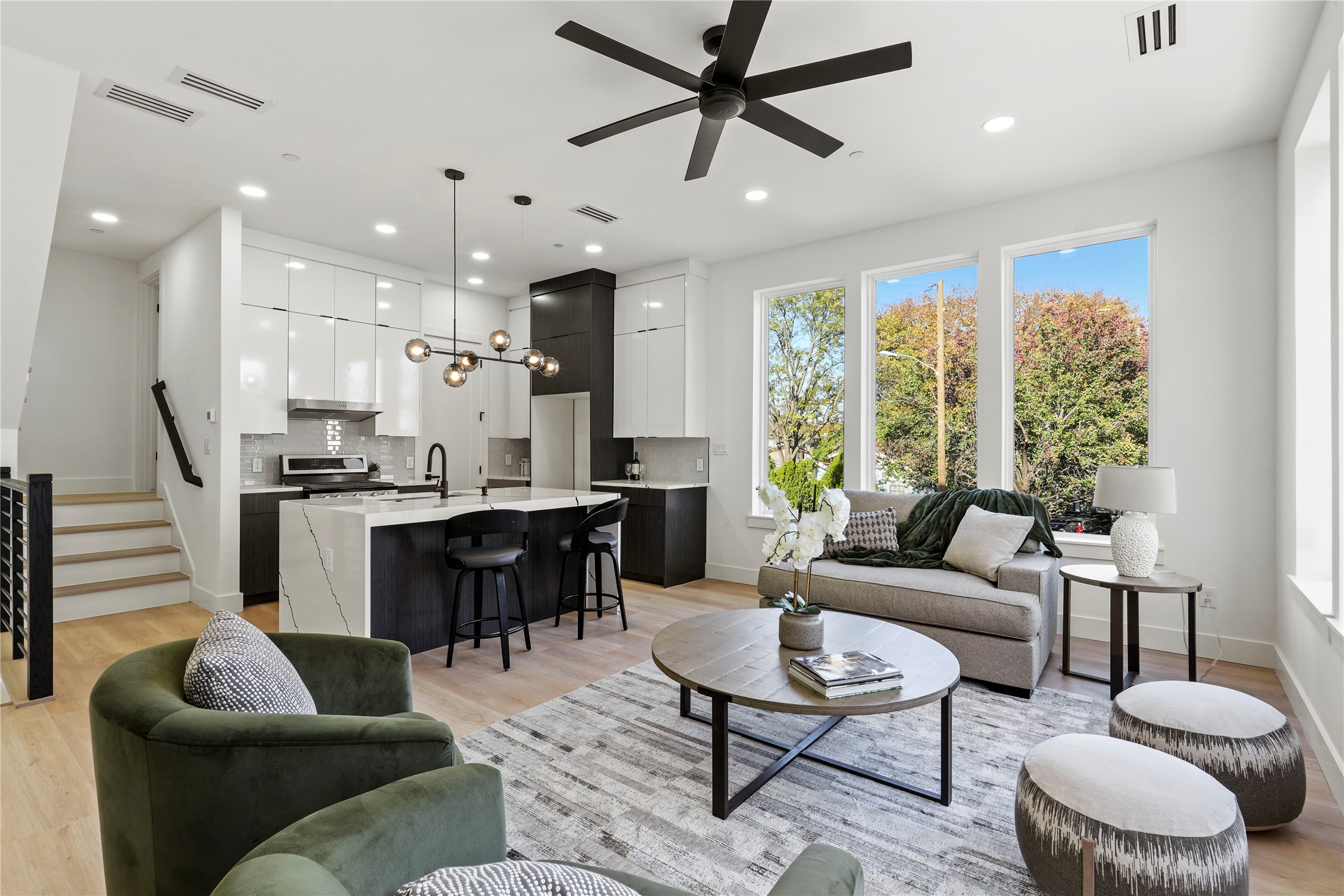 2015 California Drive 104