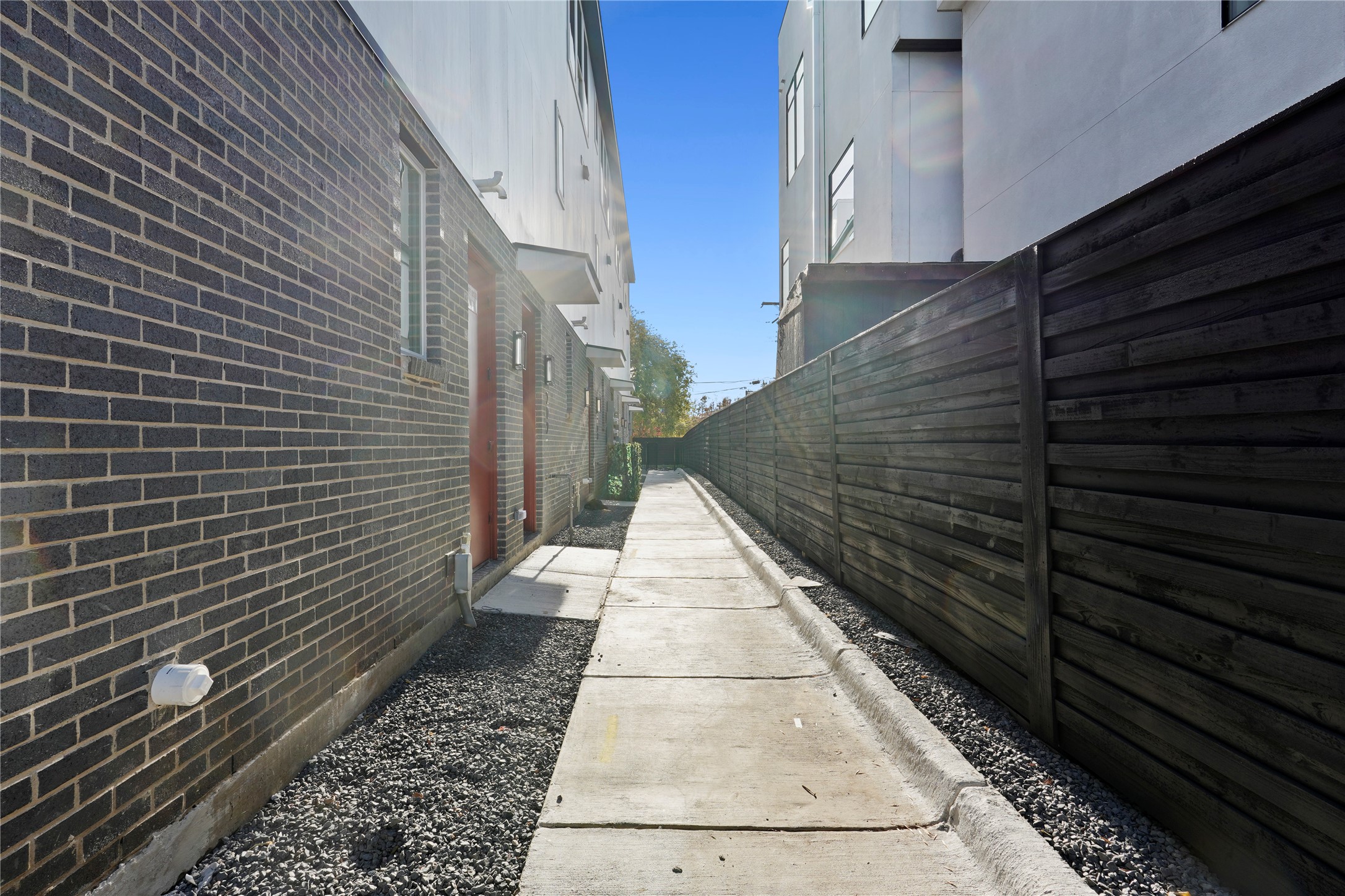 2015 California Drive 104