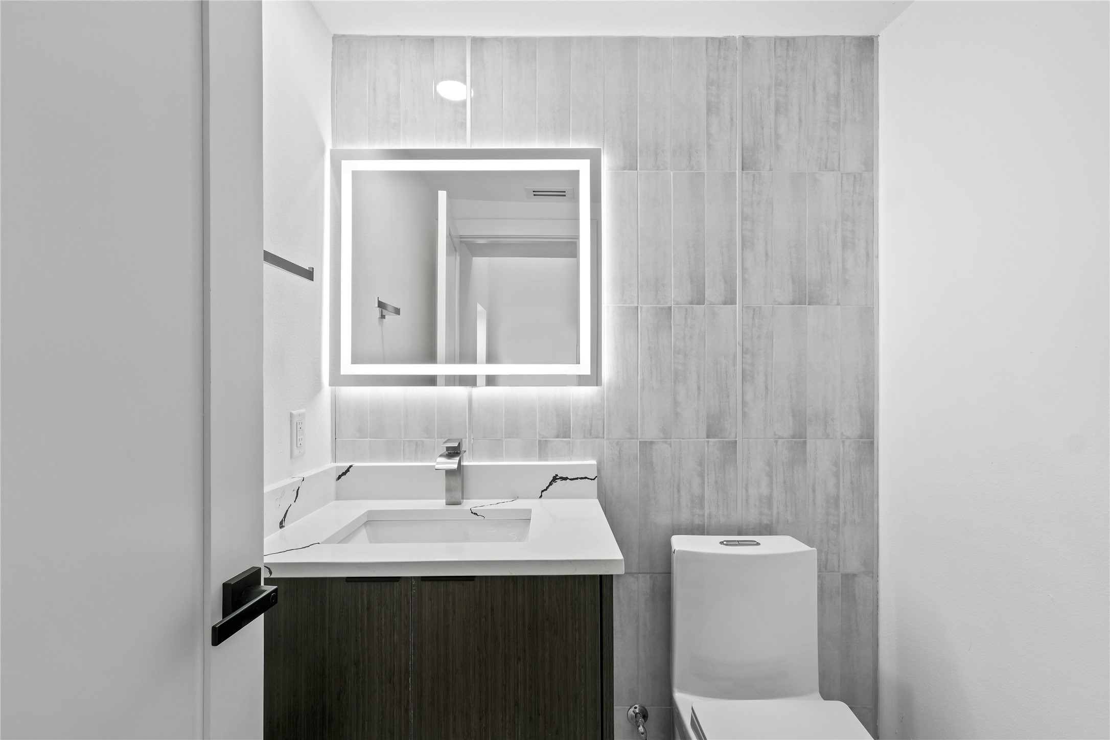 2015 California Drive 104