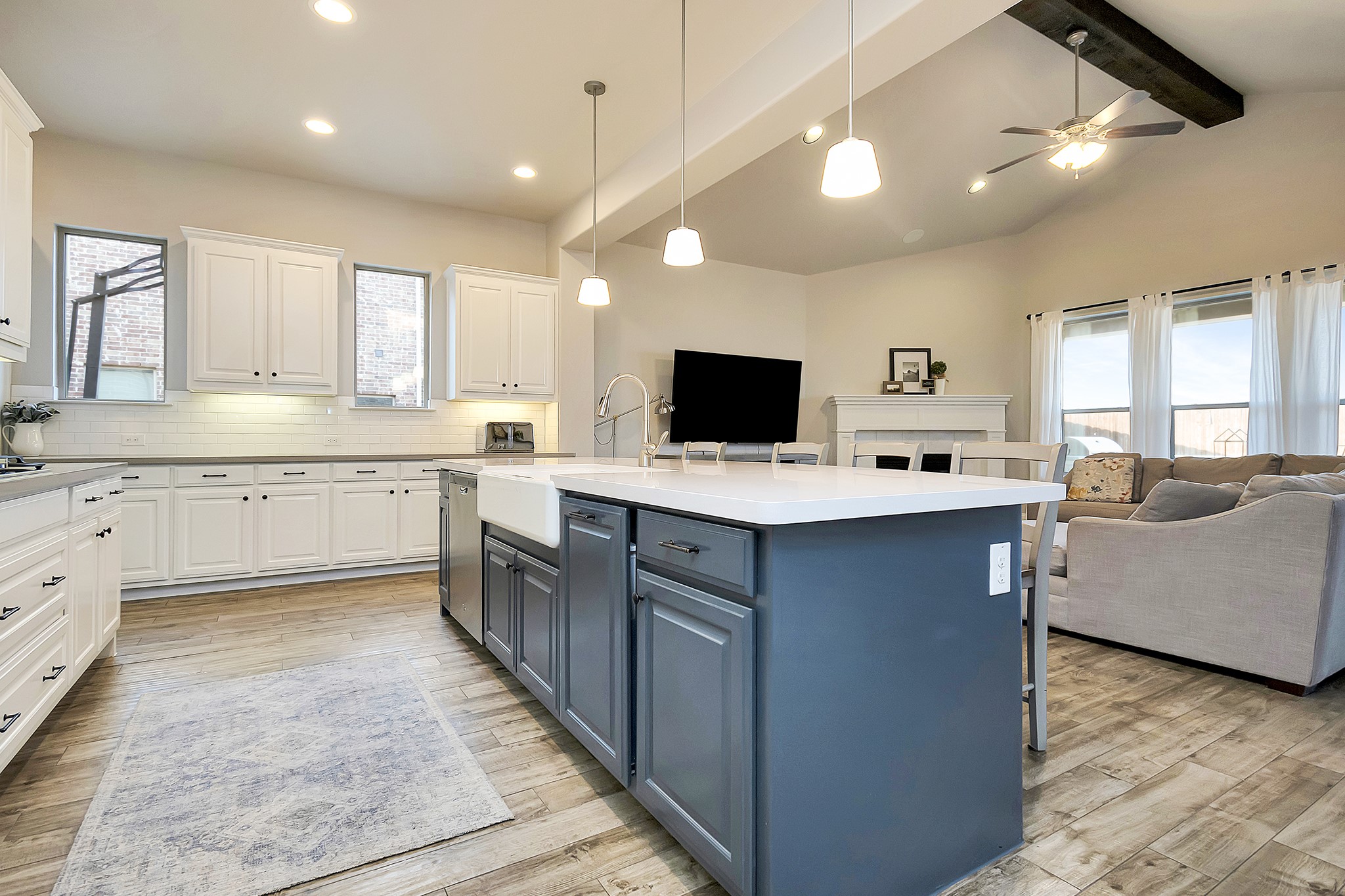 4229 Round Valley Lane