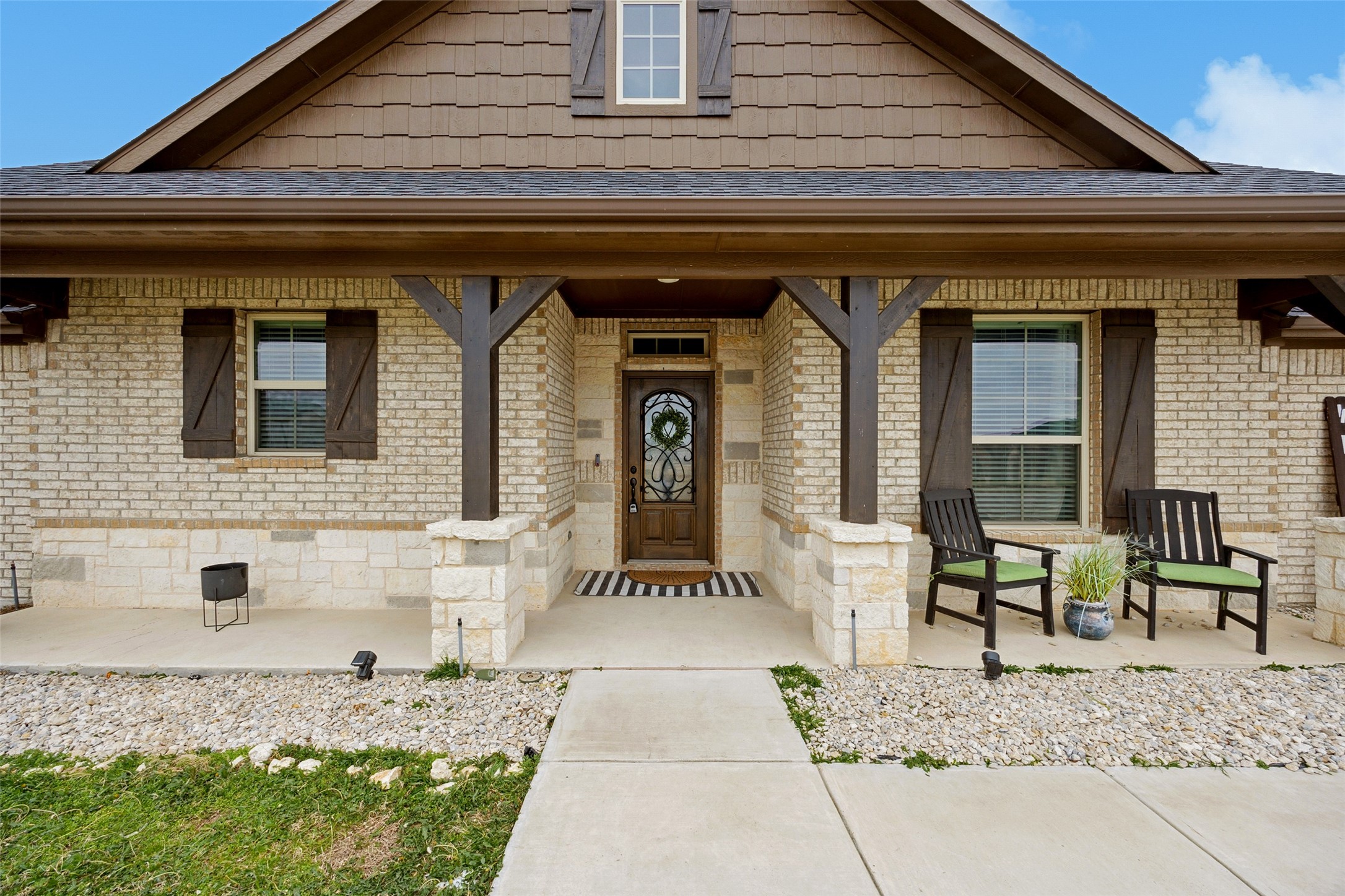 2024 Pebblegate Drive