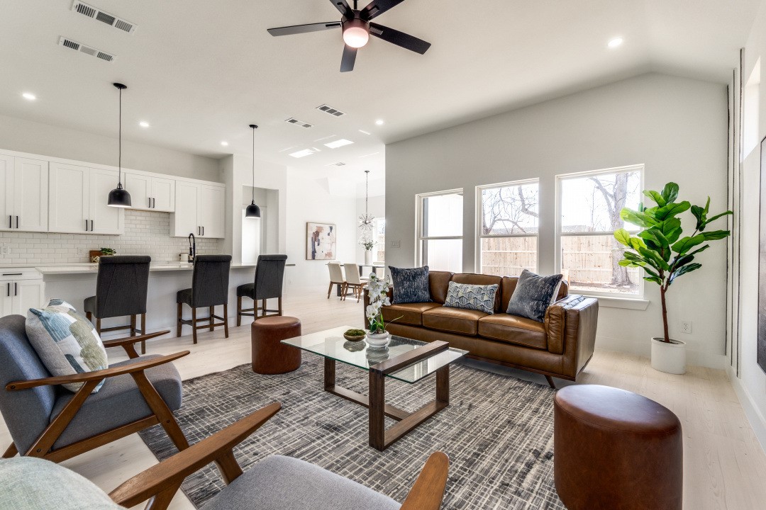 2910 Rochester Street