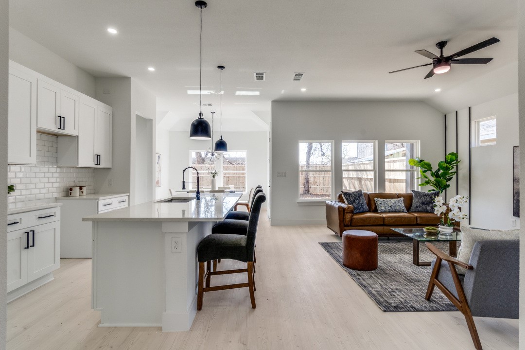 2910 Rochester Street