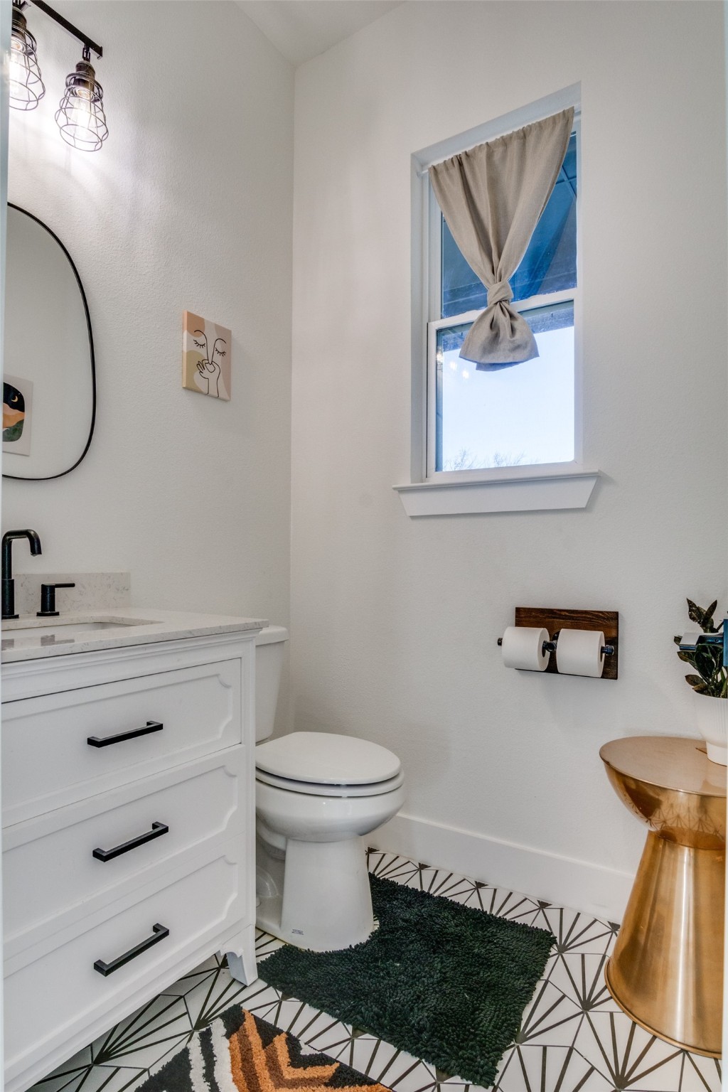 112 Wooded Acres Drive