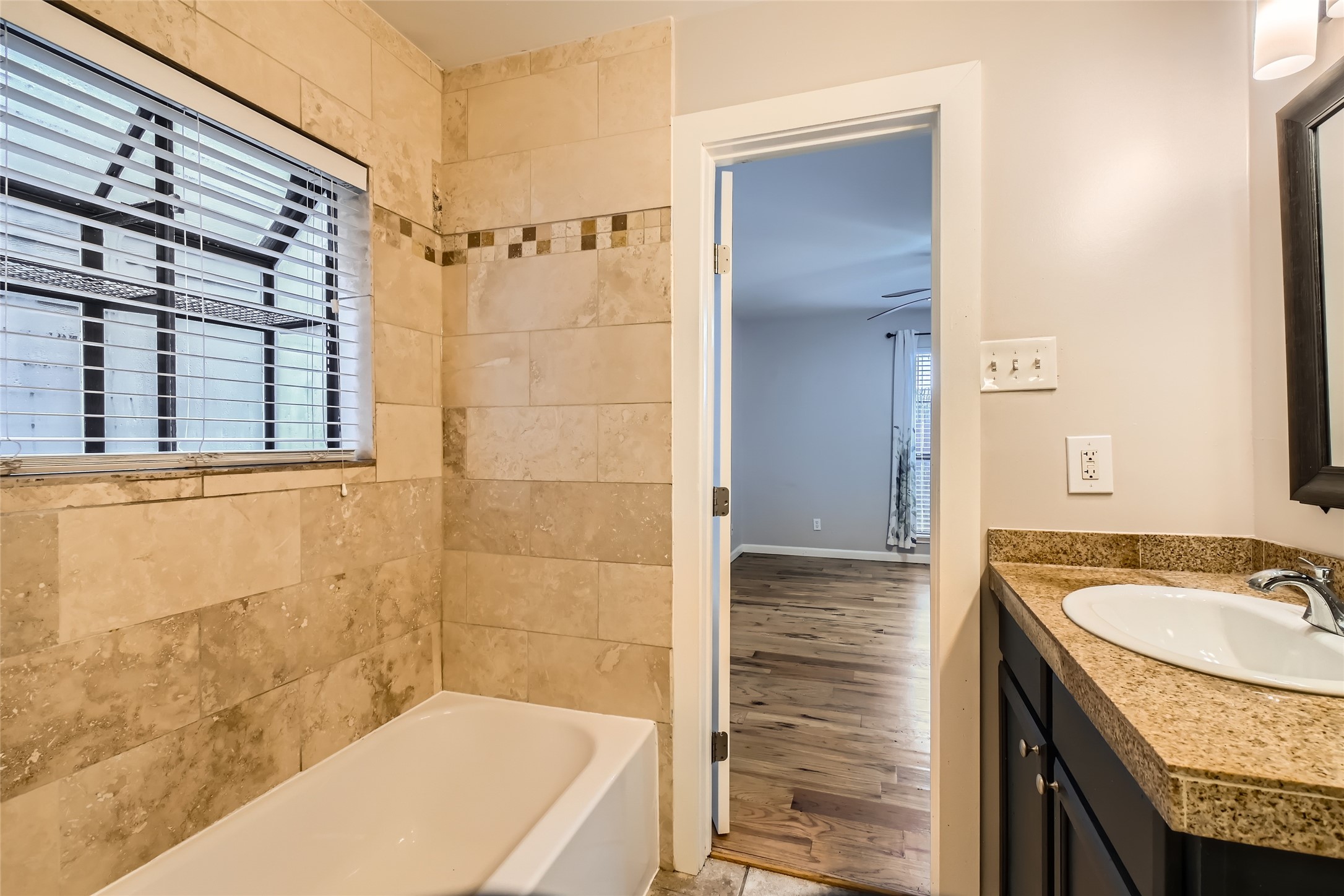 7525 Holly Hill Drive 9