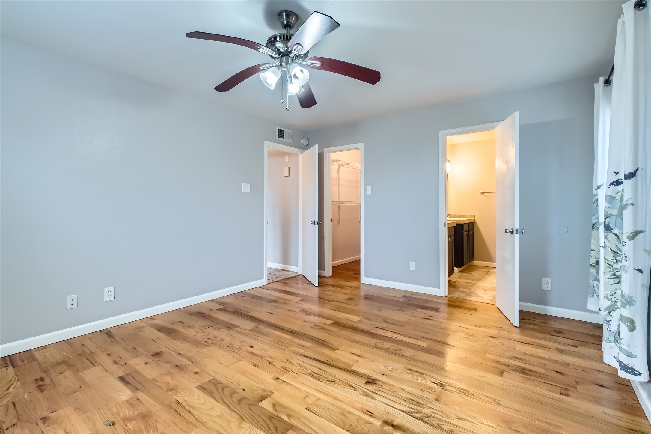 7525 Holly Hill Drive 9