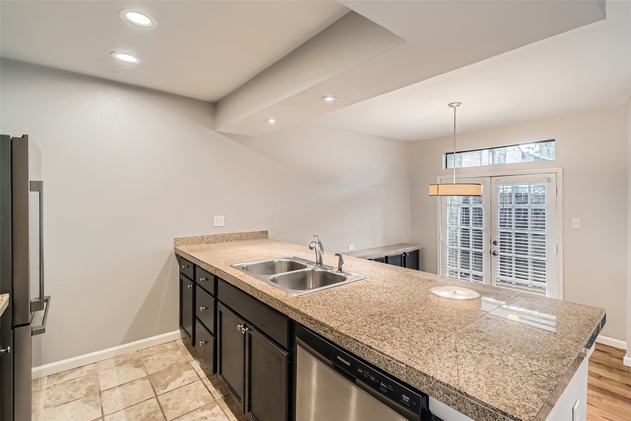 7525 Holly Hill Drive 9
