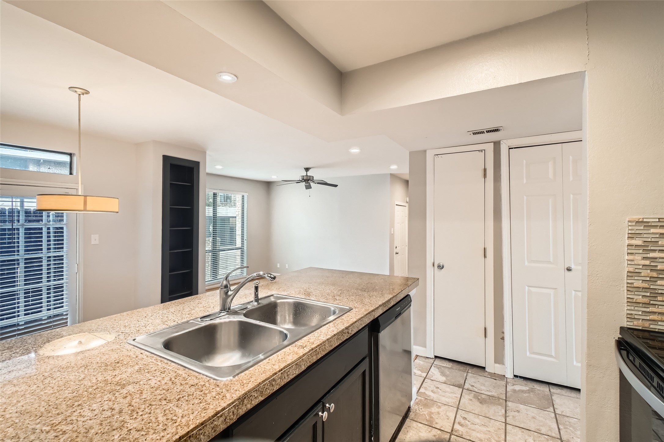 7525 Holly Hill Drive 9