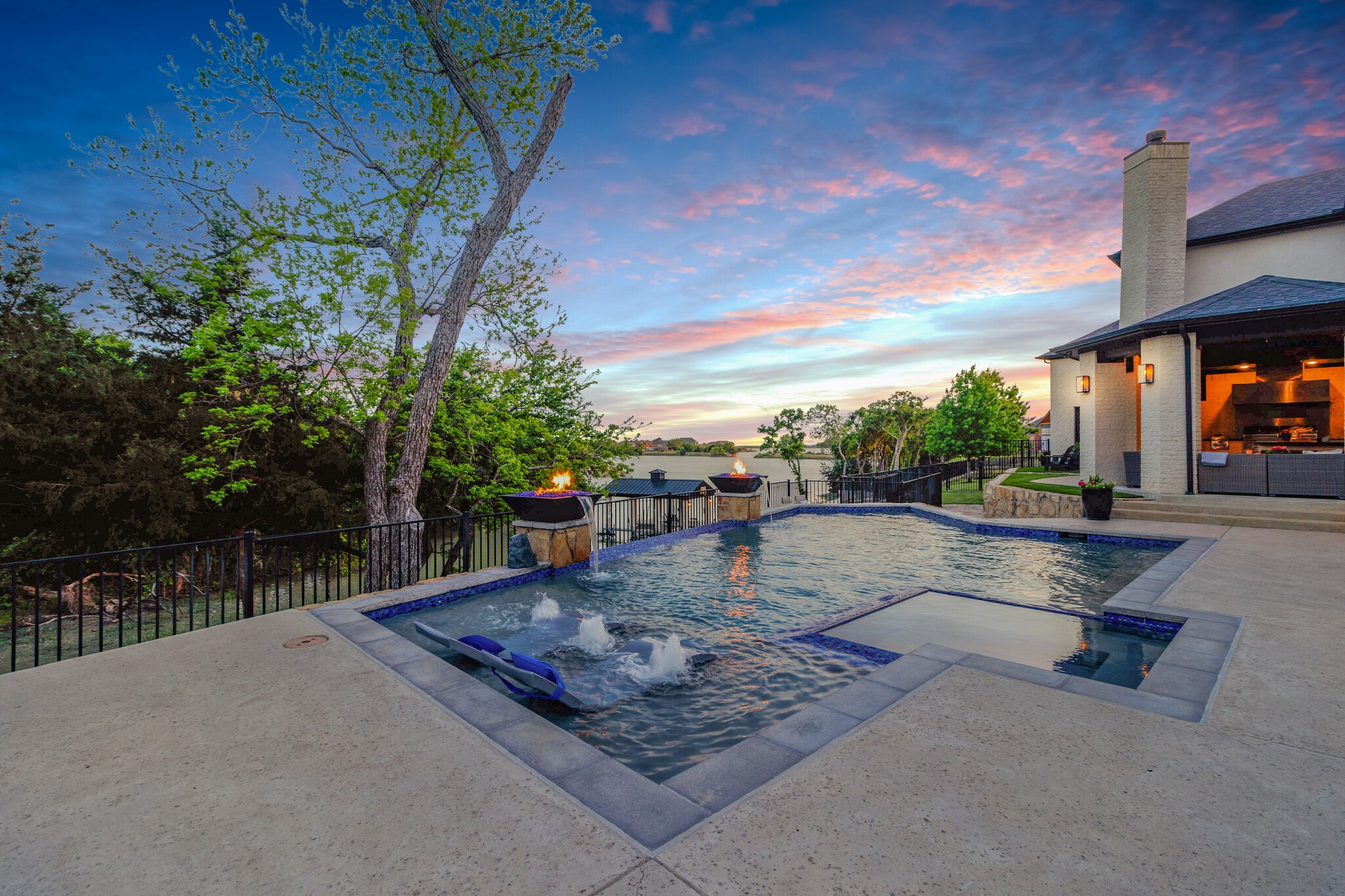 1812 Canal Court