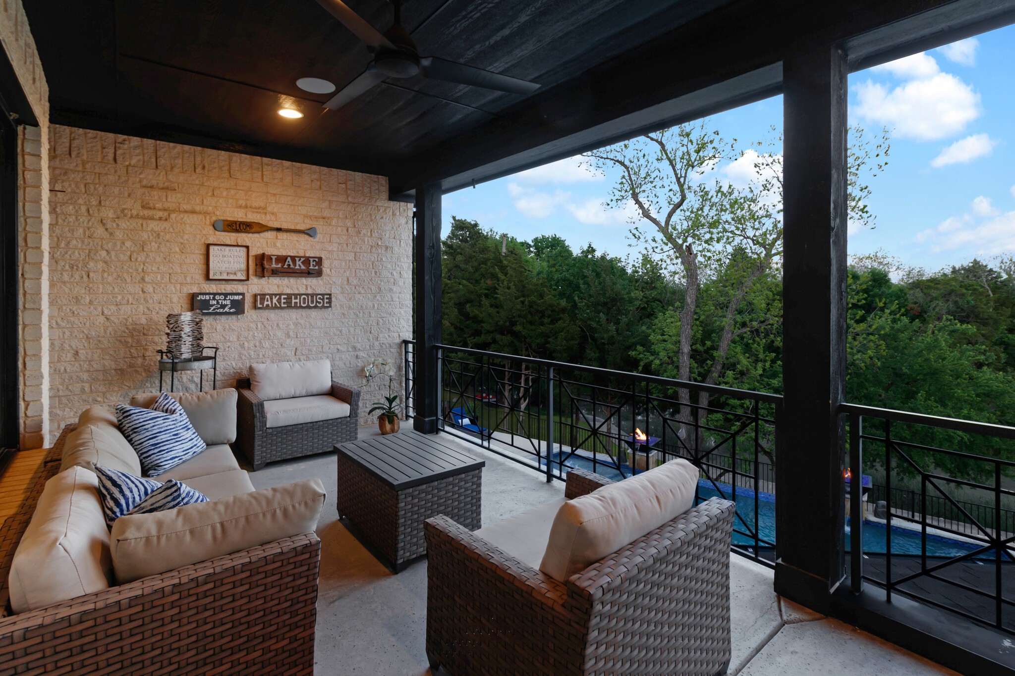 1812 Canal Court