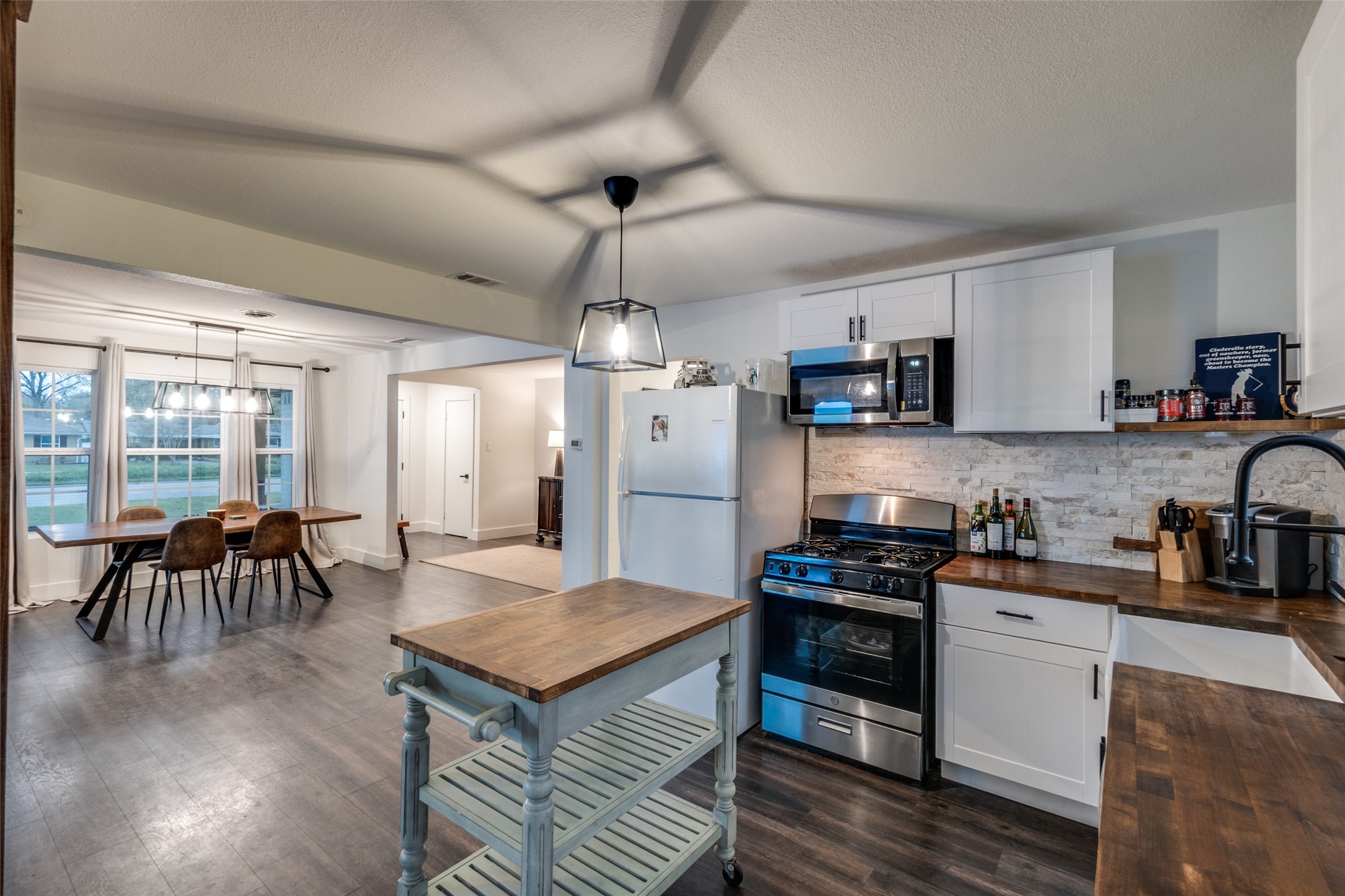 627 W Belt Line Road