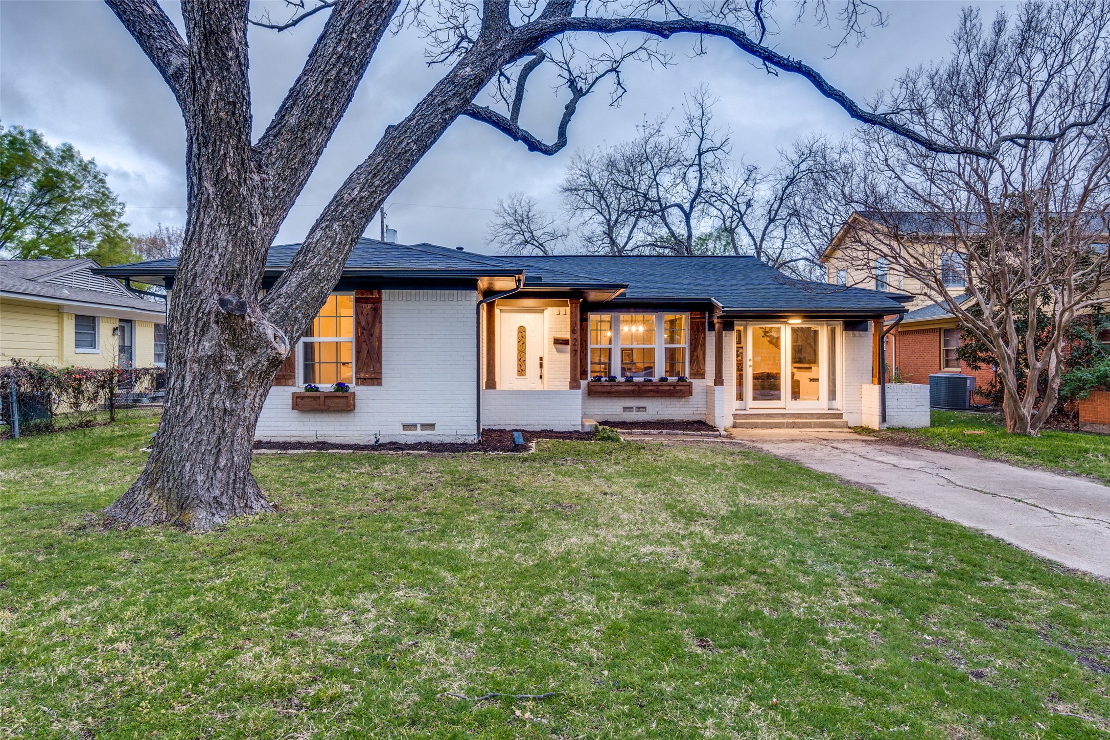 627 W Belt Line Road