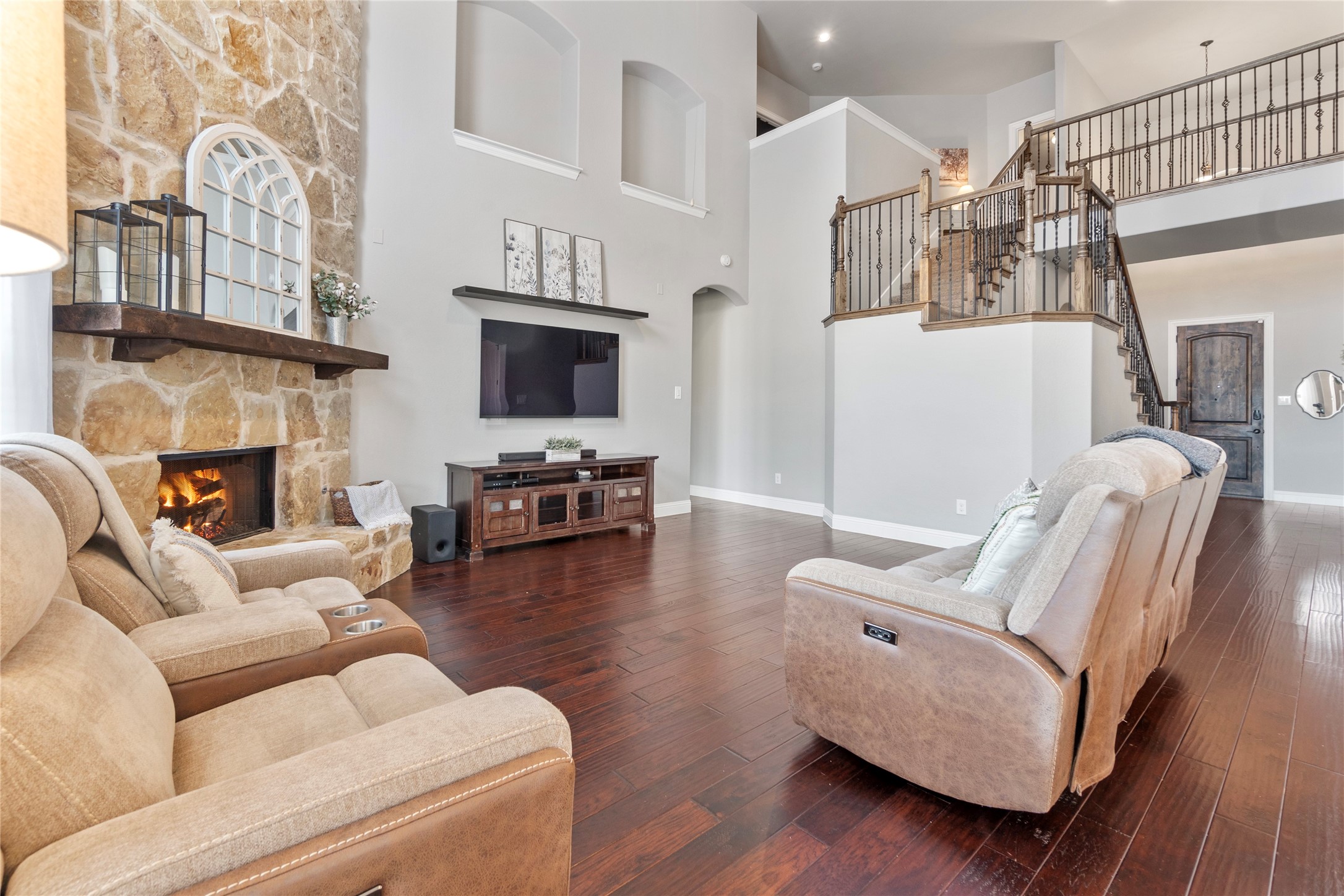 2457 Playa Del Mar Drive