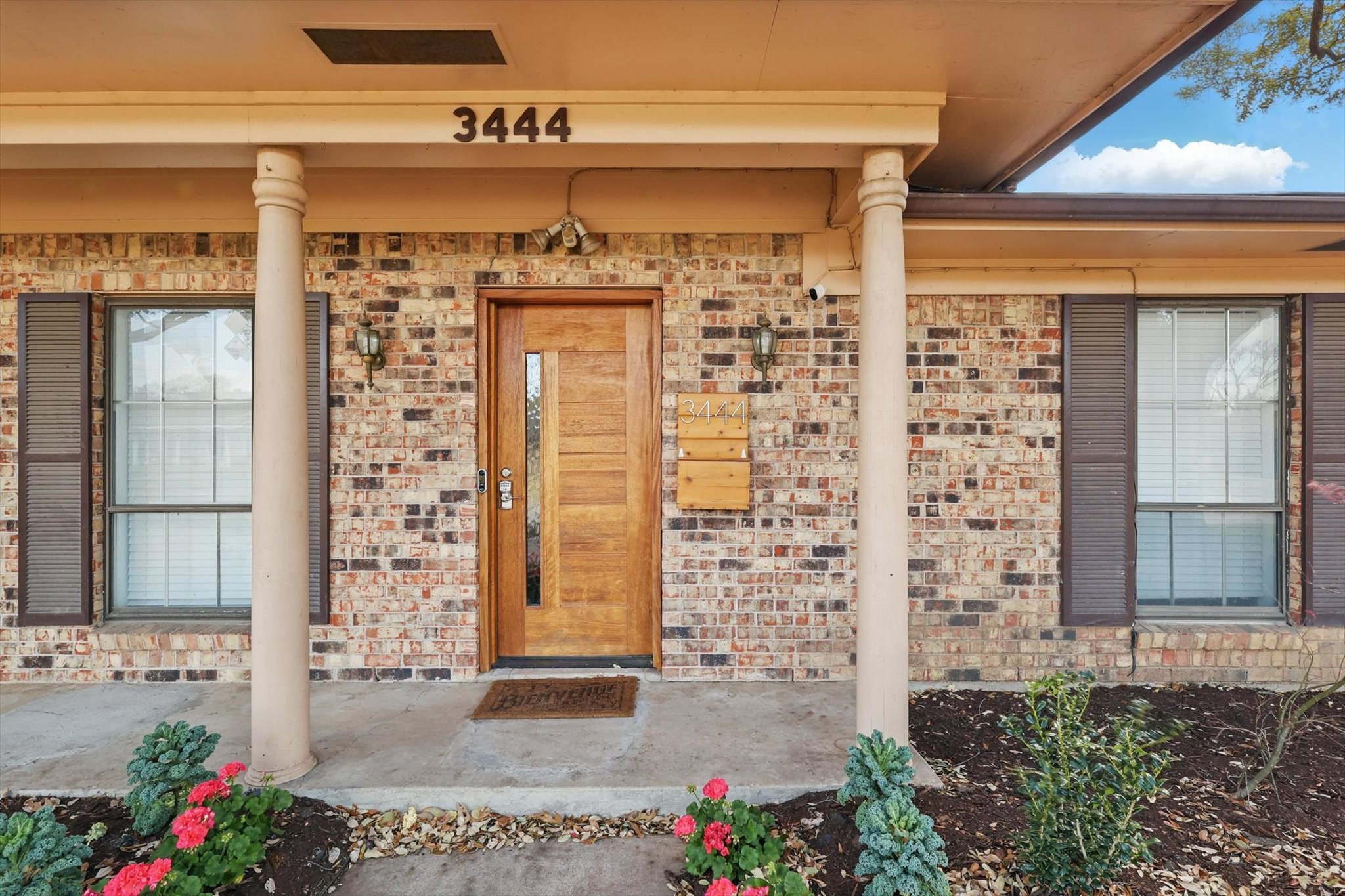 3444 Rockmartin Drive