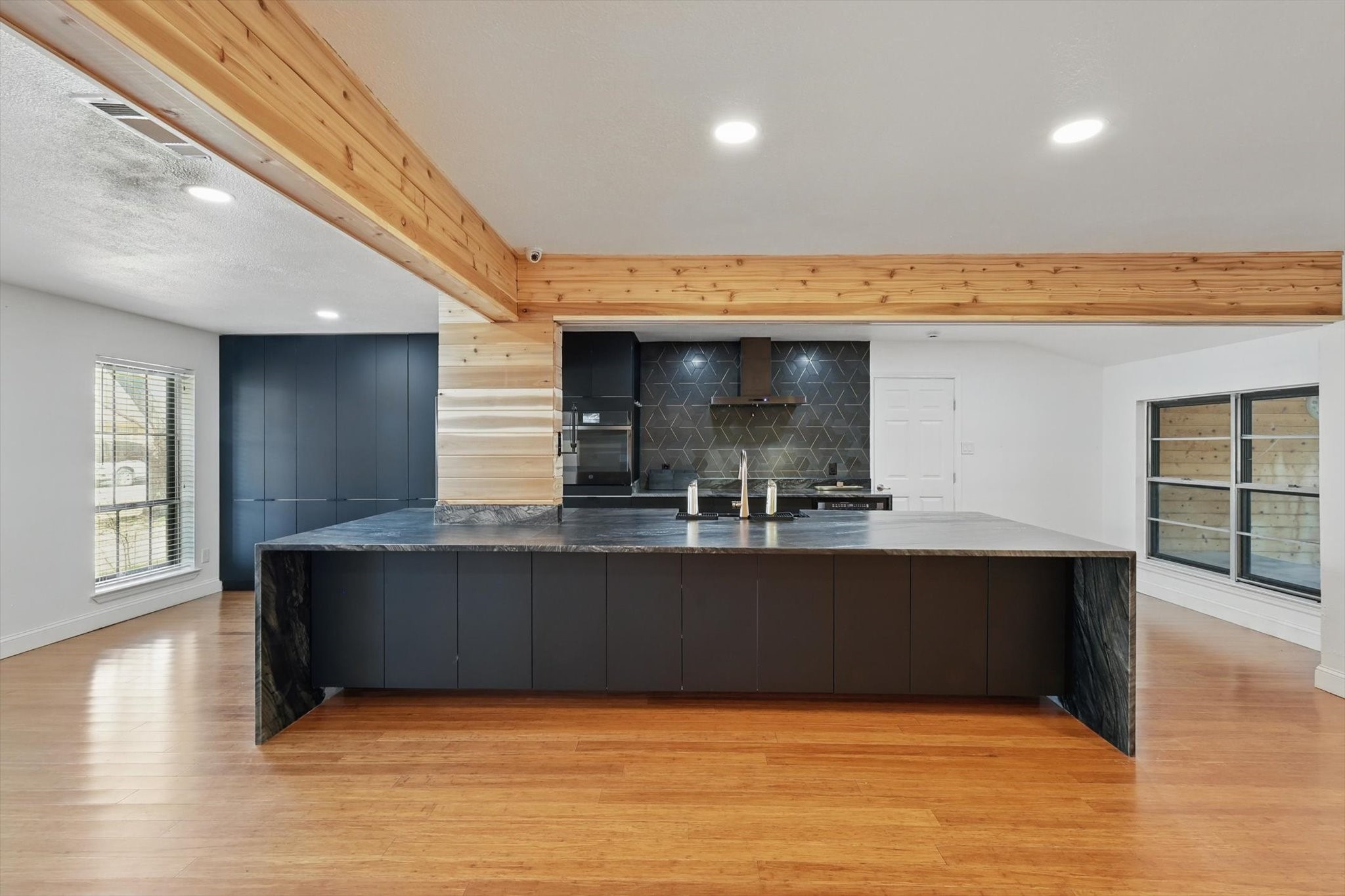 3444 Rockmartin Drive