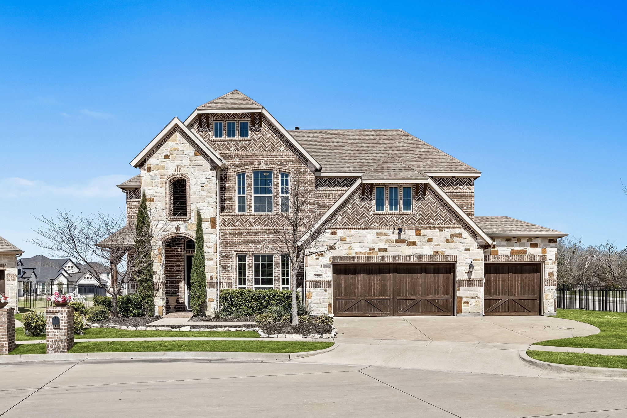 2202 Hille Court