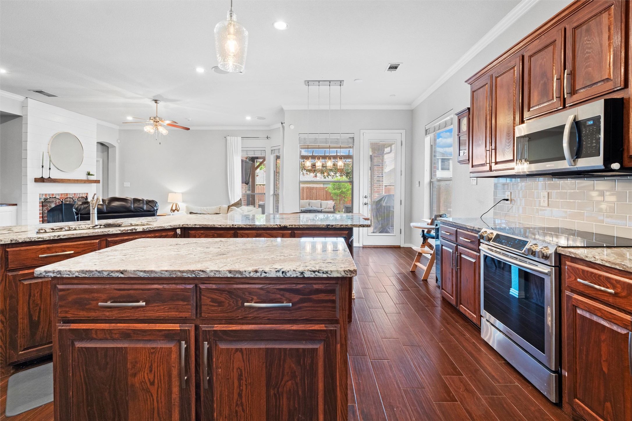 8316 Estandarte Court