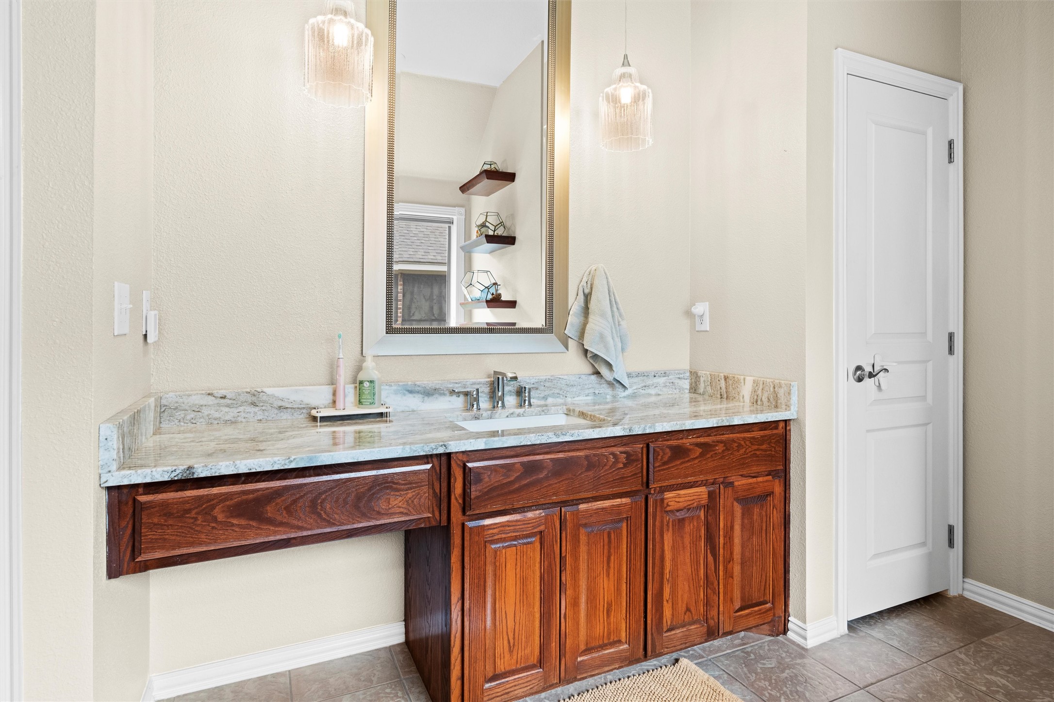 8316 Estandarte Court