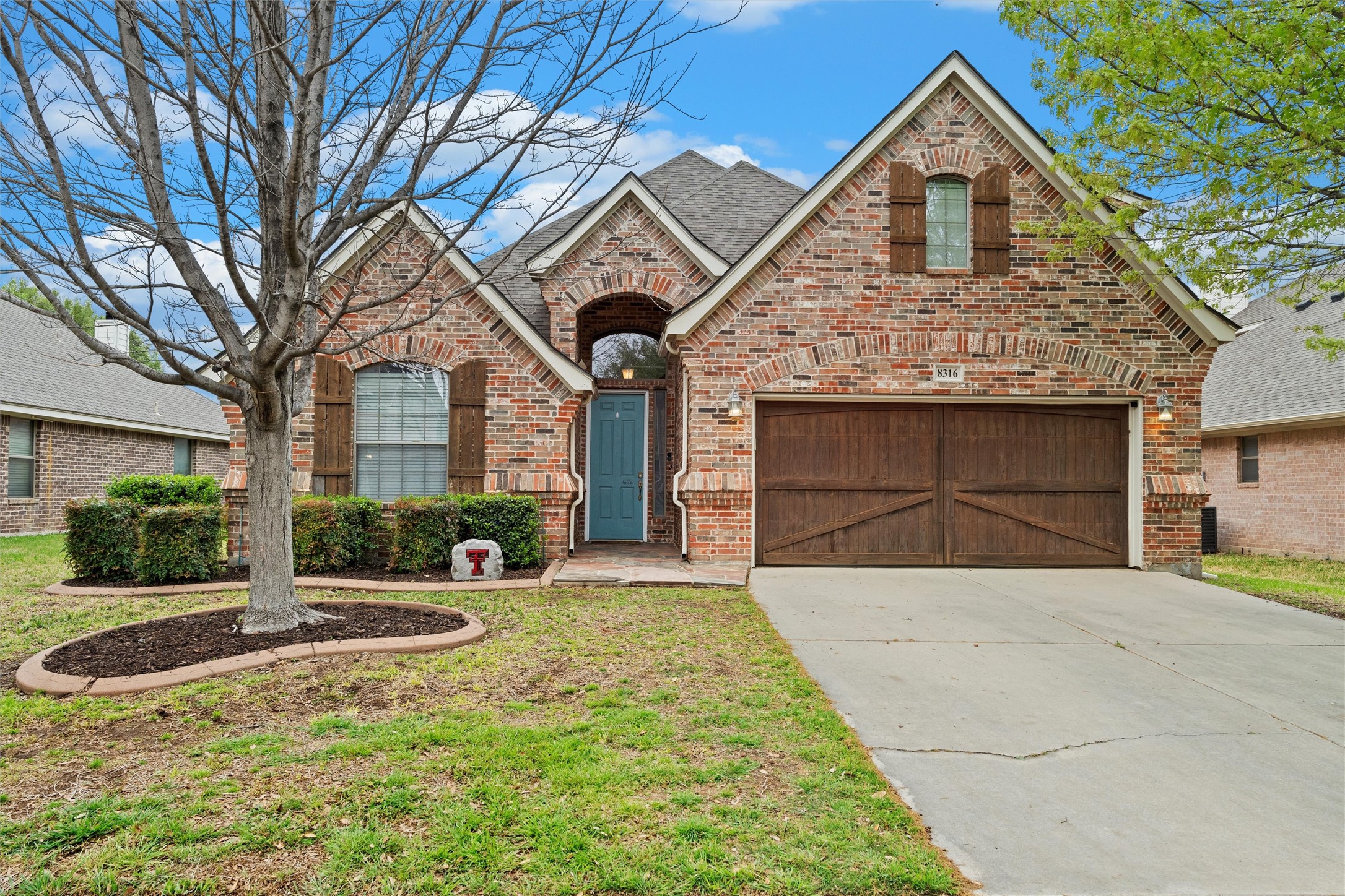 8316 Estandarte Court