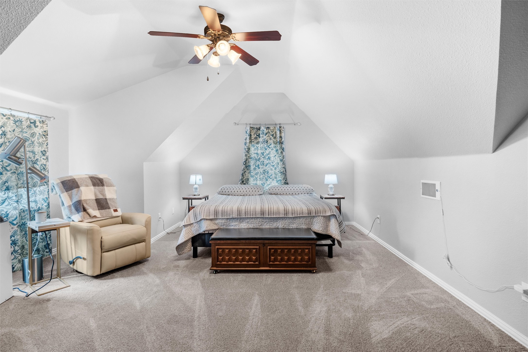 8316 Estandarte Court