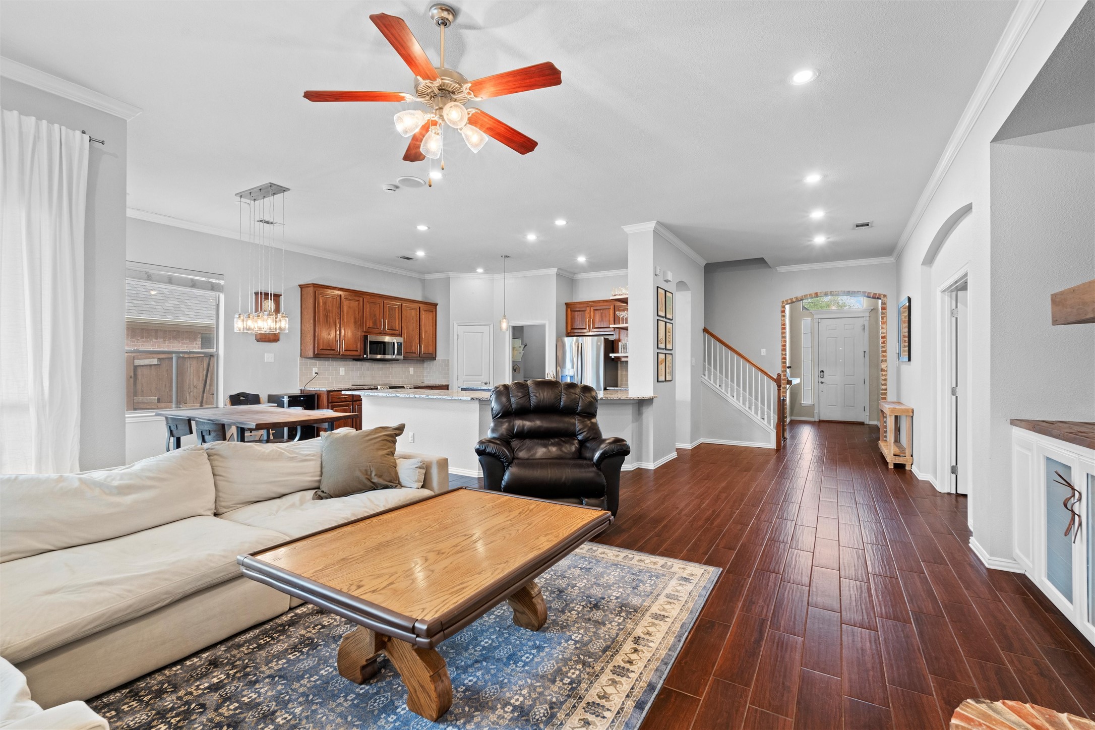 8316 Estandarte Court