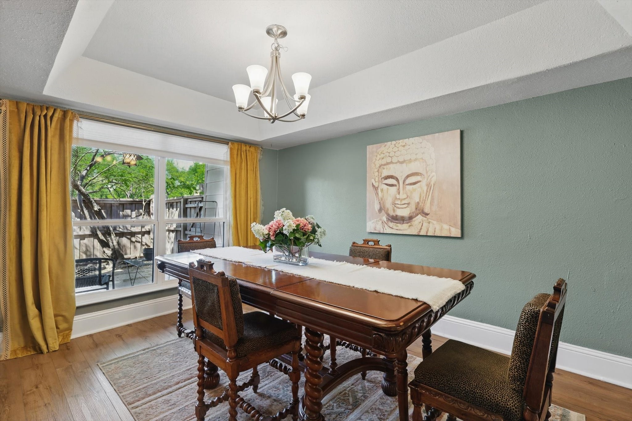3102 Pin Oak Court