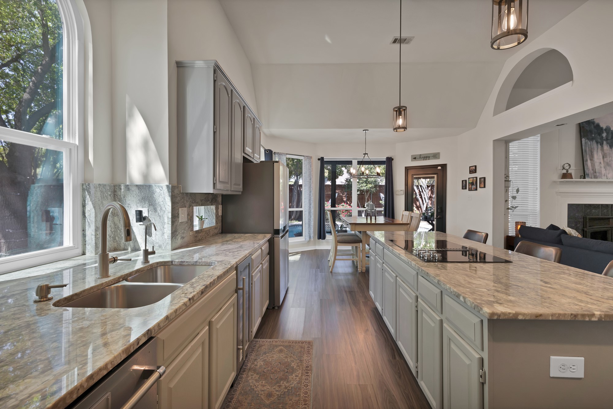 2913 Persimmon Place