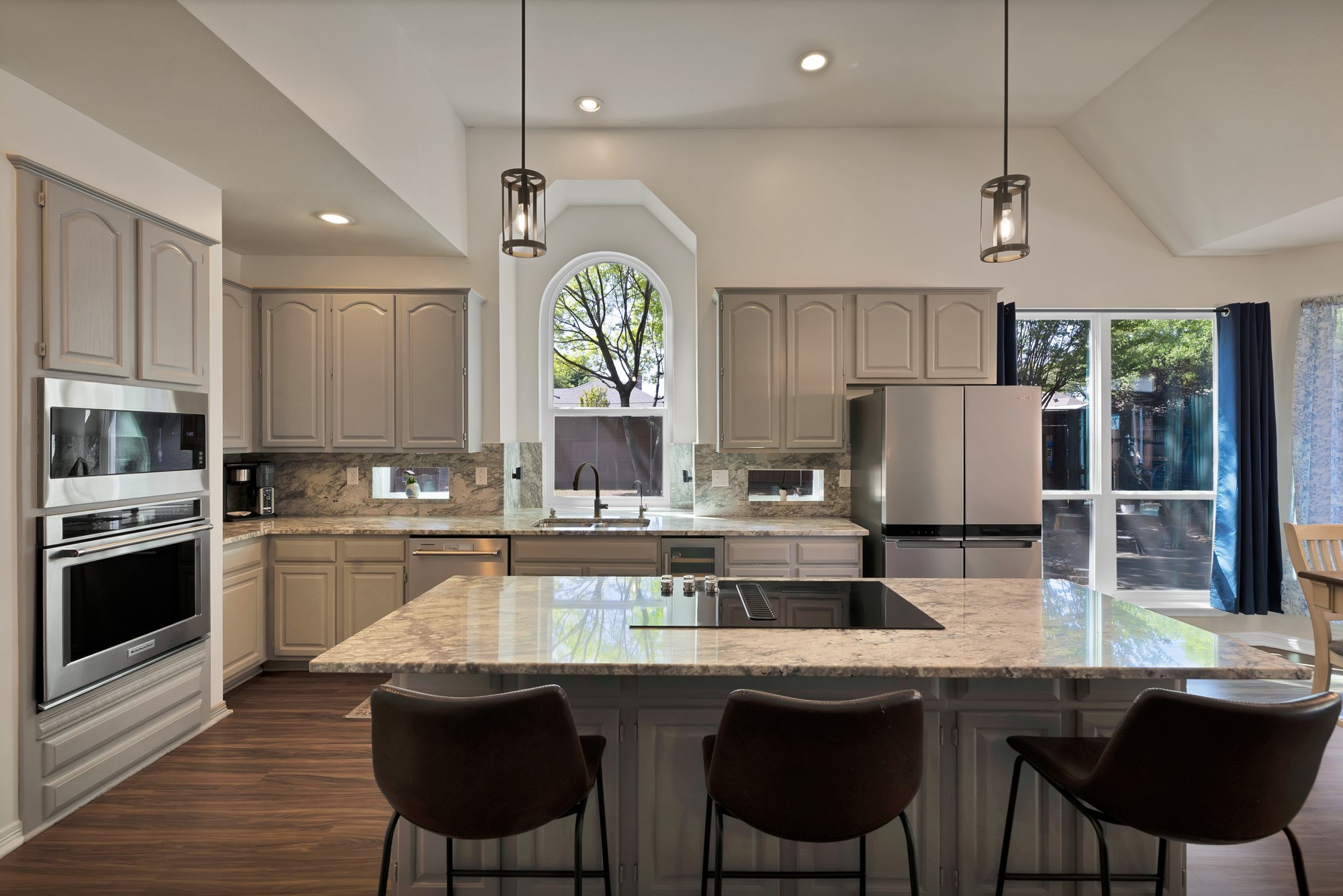 2913 Persimmon Place