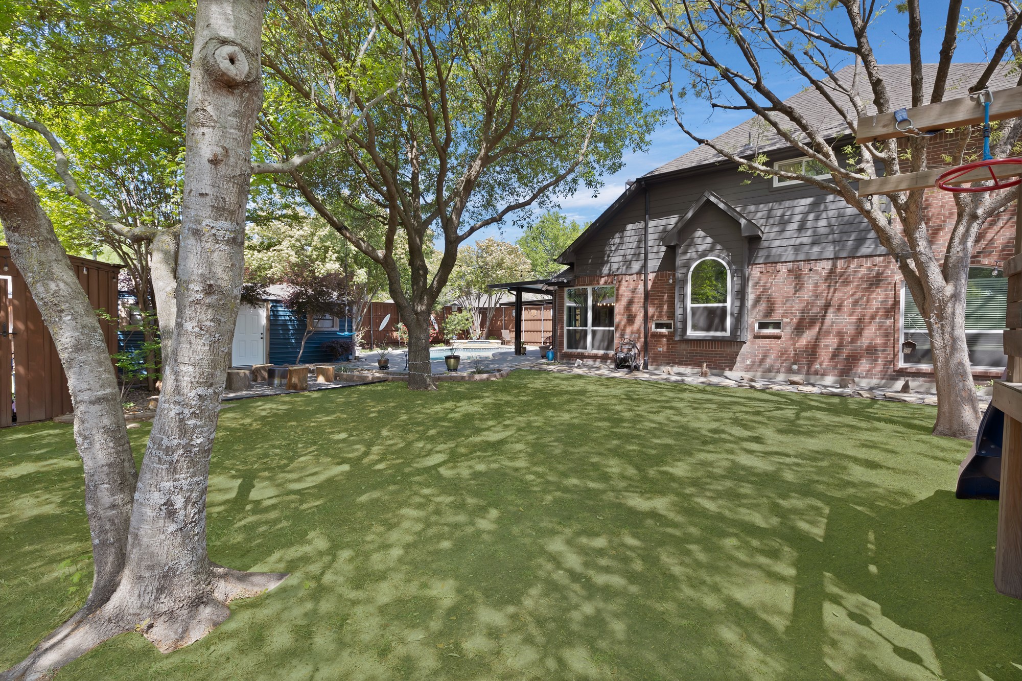 2913 Persimmon Place