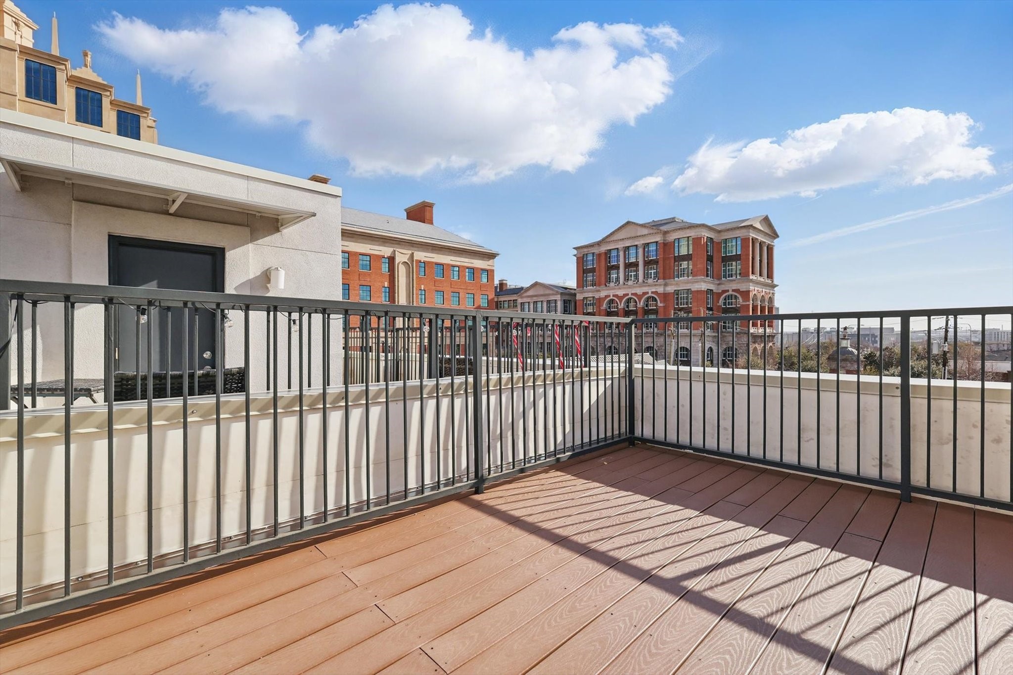 4110 Fairmount Street 1015