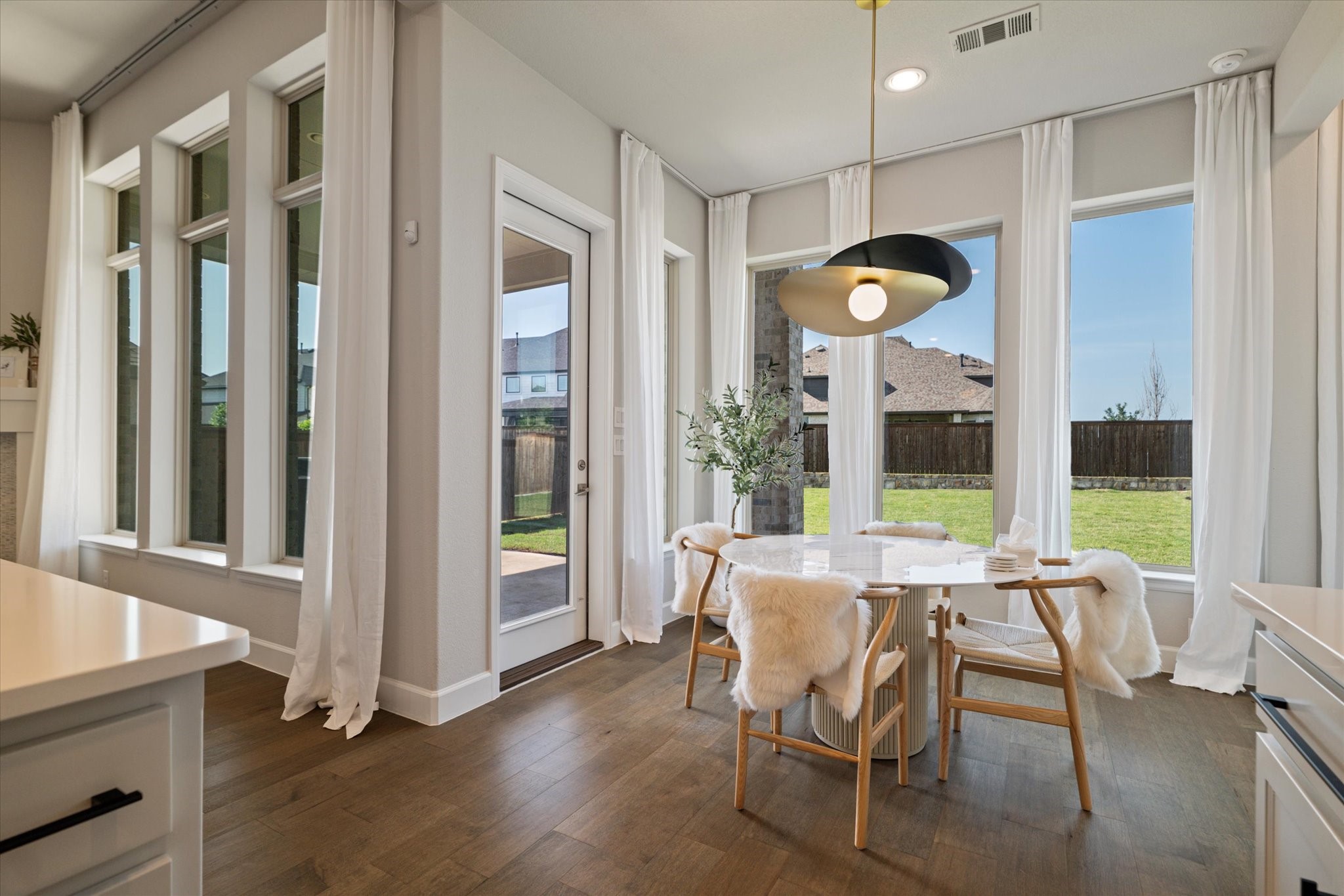 3320 Alexandra Lane