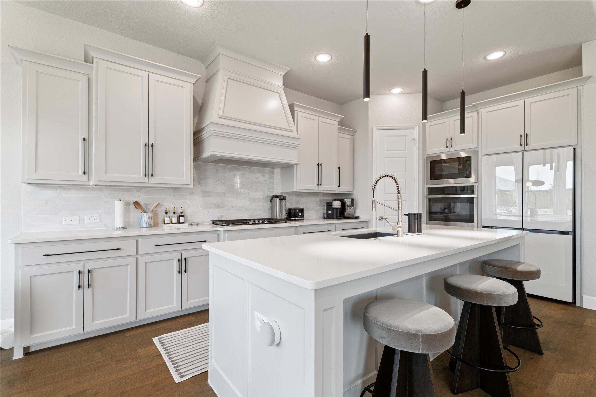 3320 Alexandra Lane