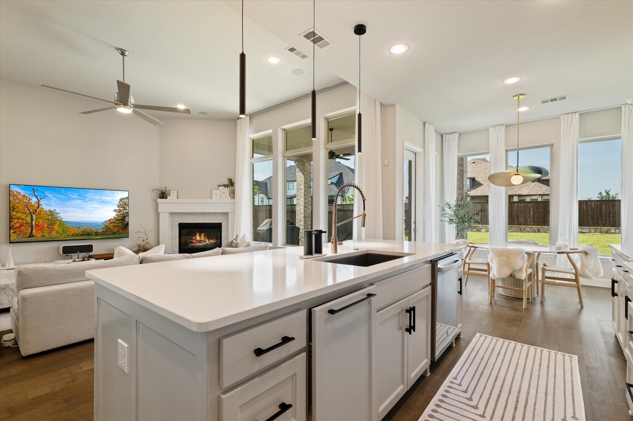 3320 Alexandra Lane