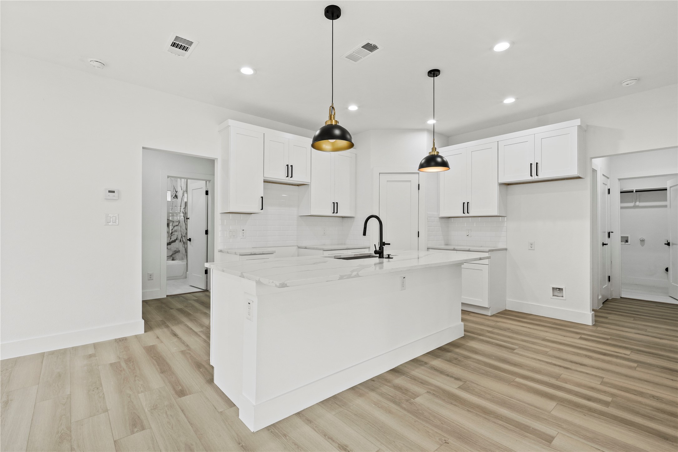 7815 Brownsville Avenue