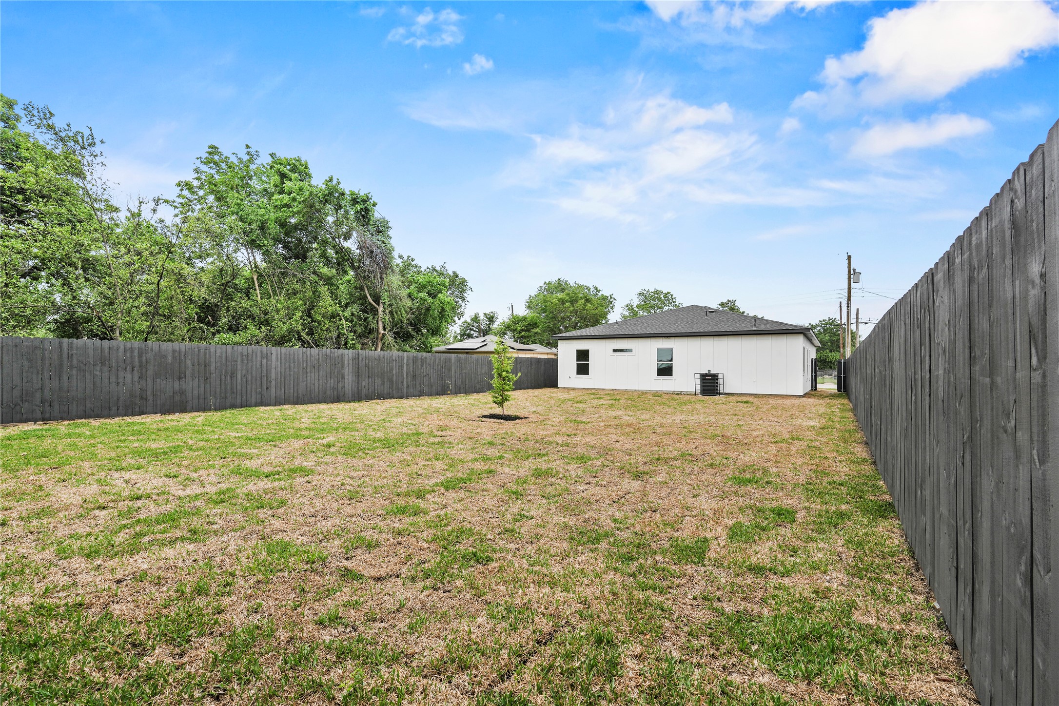 7815 Brownsville Avenue