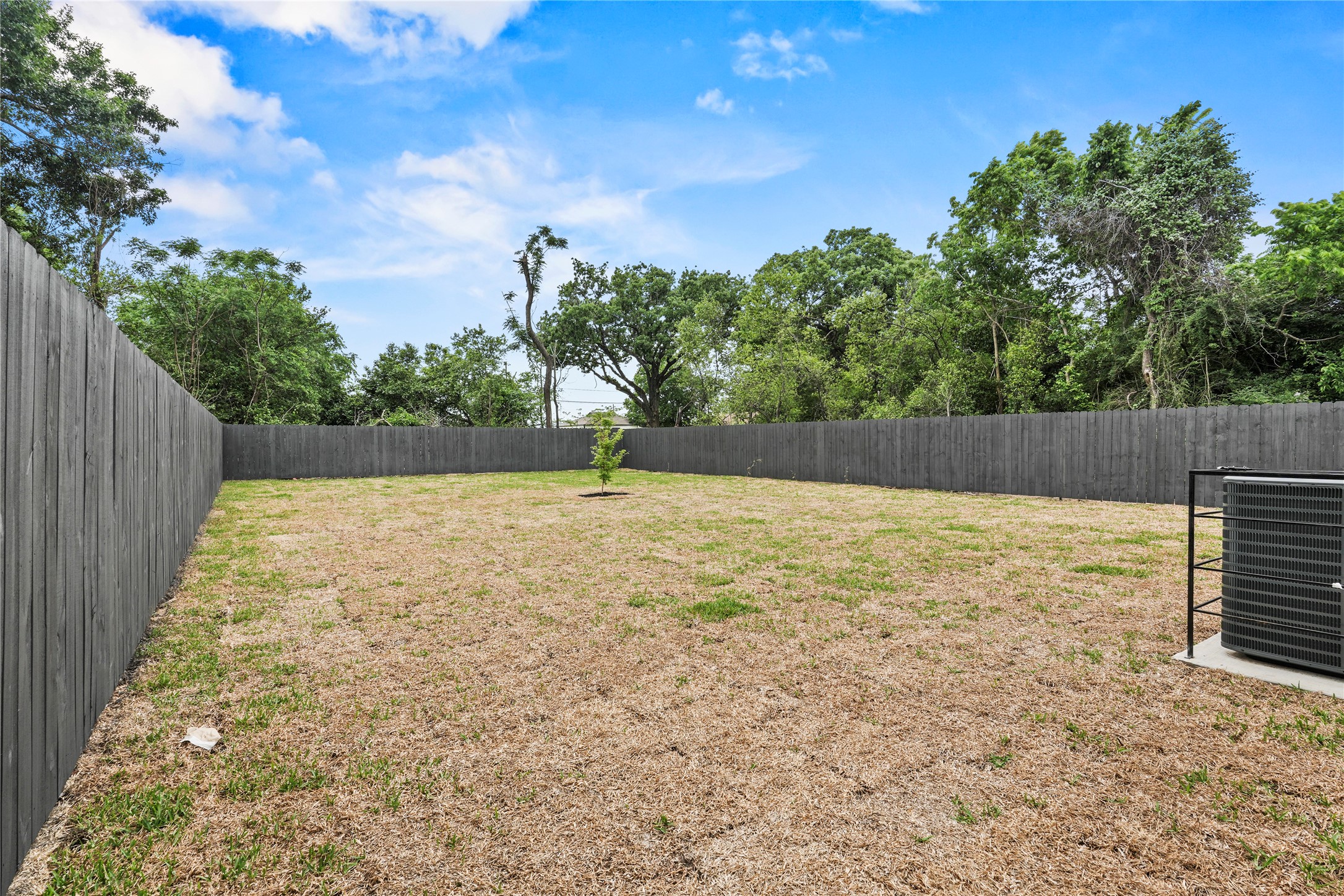 7815 Brownsville Avenue