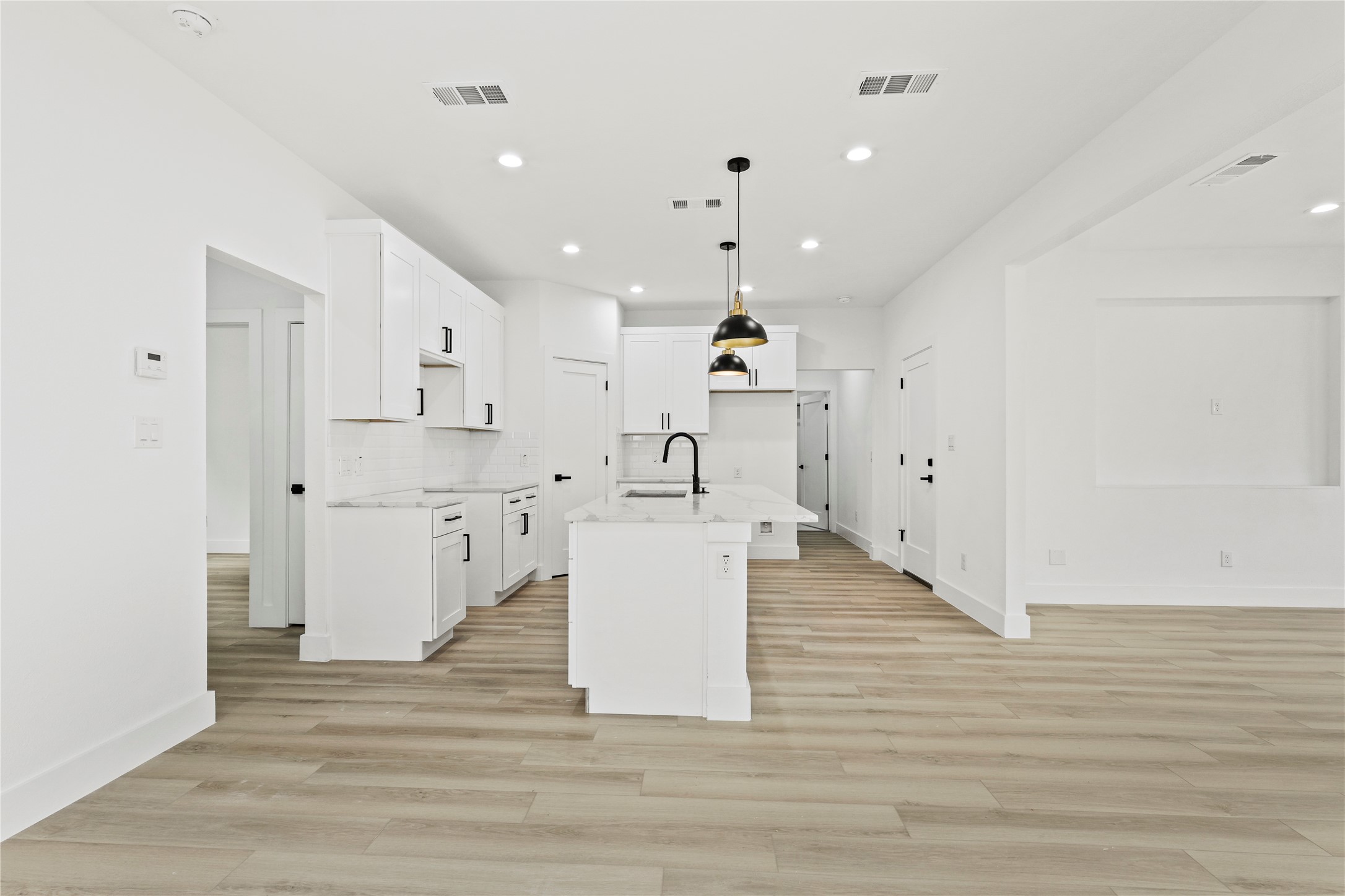 7815 Brownsville Avenue