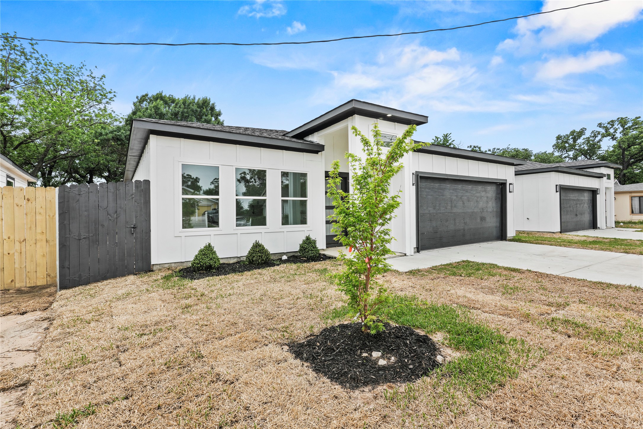 7819 Brownsville Avenue