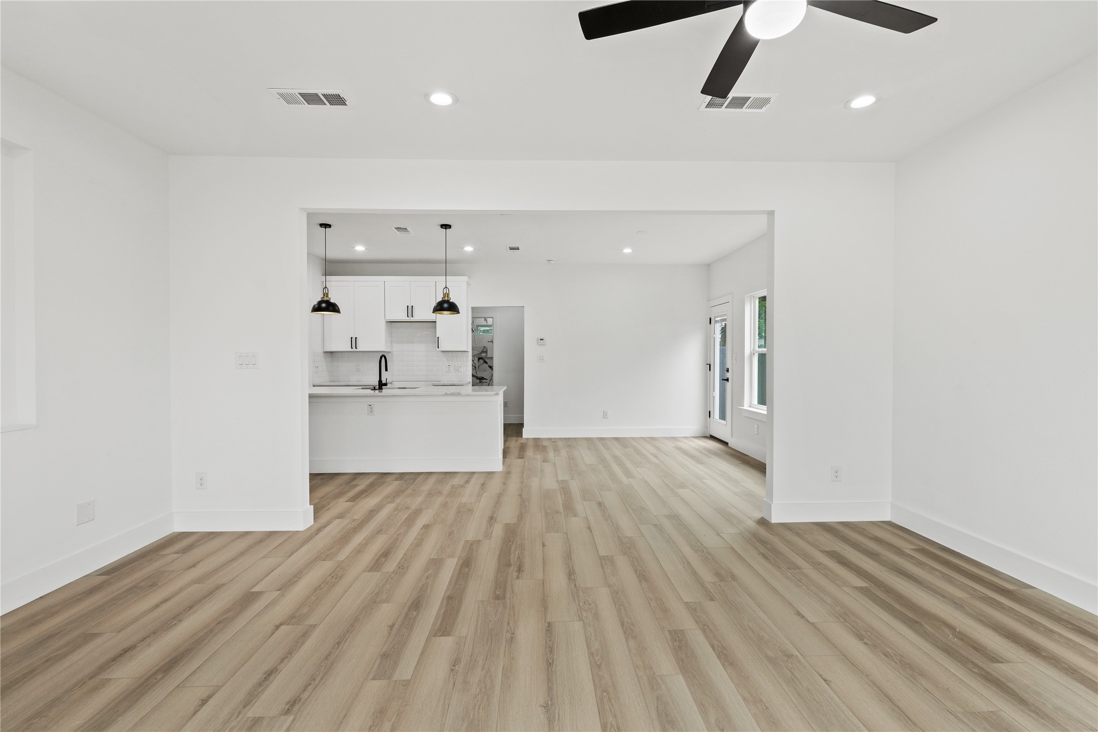 7819 Brownsville Avenue