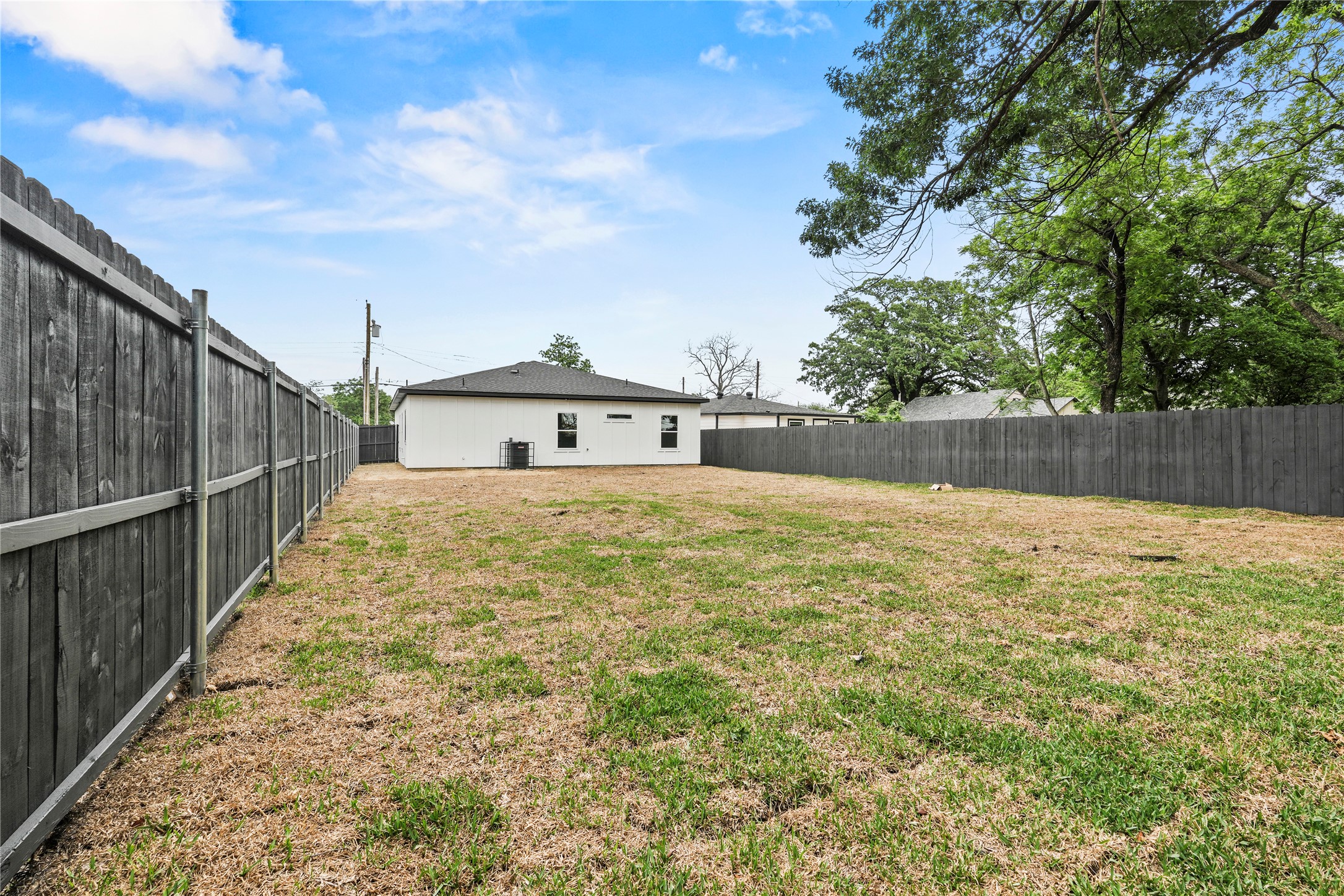 7819 Brownsville Avenue