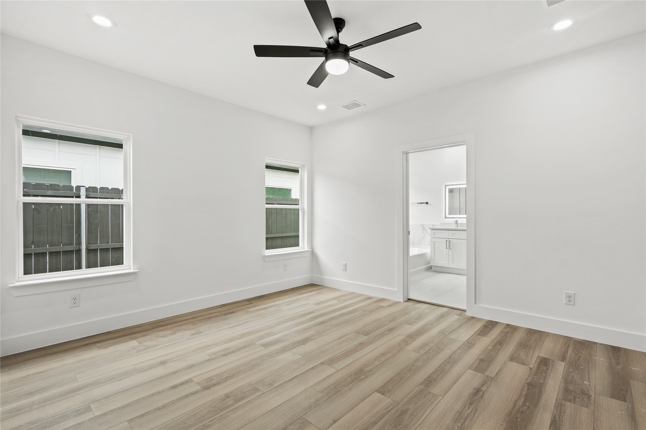 7819 Brownsville Avenue